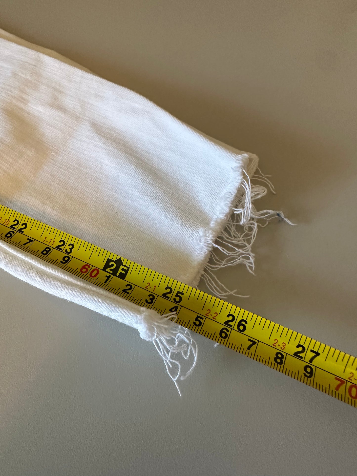 Just Black Denim White Distressed Raw Hem Skinny Jeans | Size 29