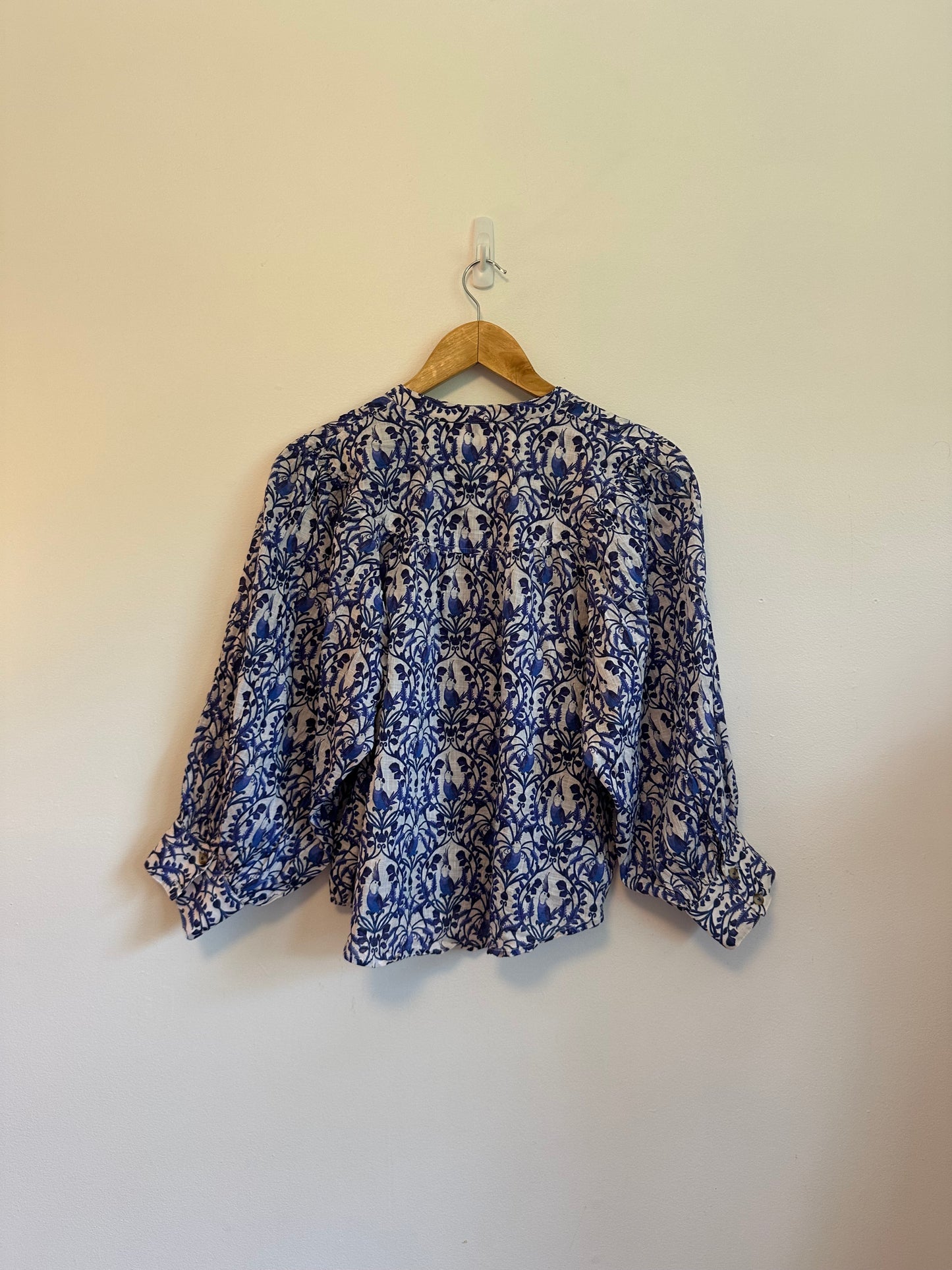 Maeve x Anthropologie Blue and White Puff Sleeve Button Down Blouse | Size Small