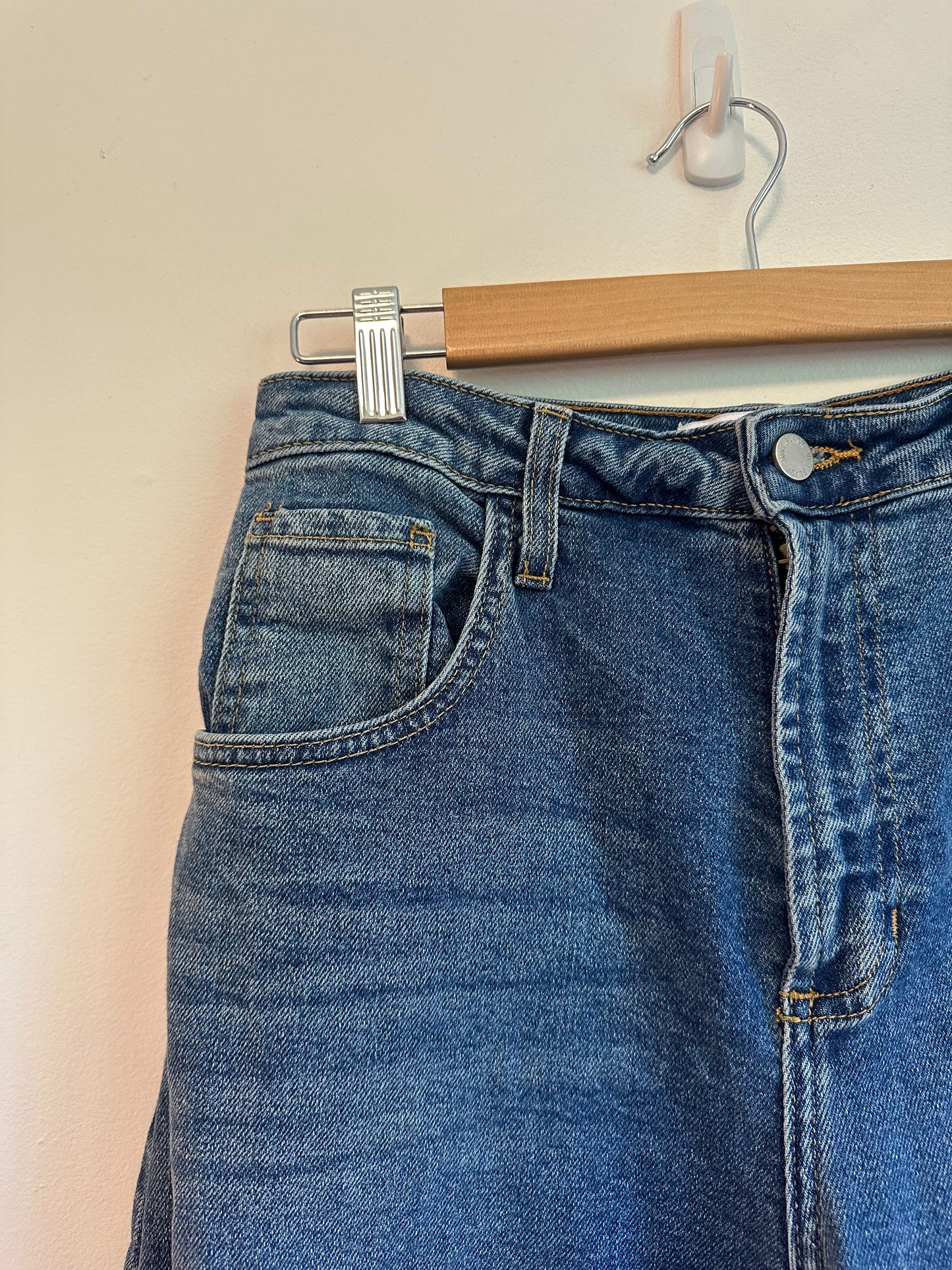 Just Black Denim High Rise Barrel Leg Jeans | Size 27