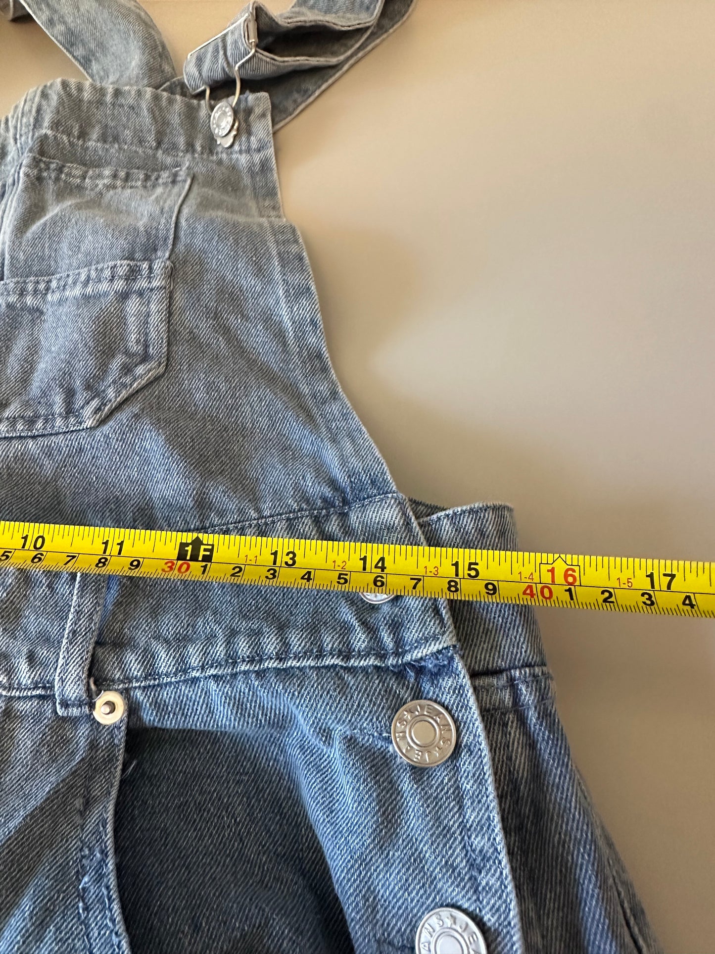 So Me Barrel Leg Light Wash Denim Relaxed Fit Overalls | Size Medium