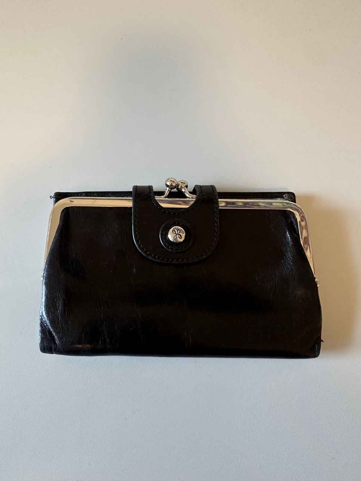 Hobo Lauren Black Leather Kiss Lock Bifold Wallet