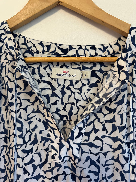 Vineyard Vines Navy Blue and White Leaf Print Tie Neck Blouse | Size Small