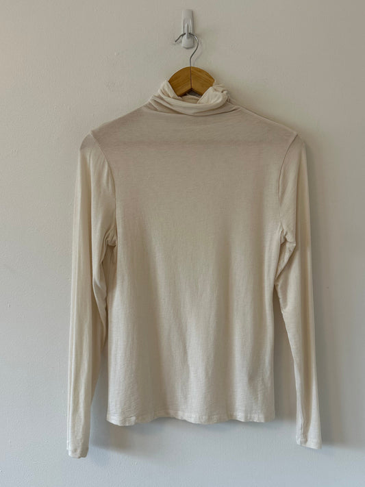 Banana Republic Luxe Wool Blend Long Sleeve Turtleneck T-Shirt | Size Medium
