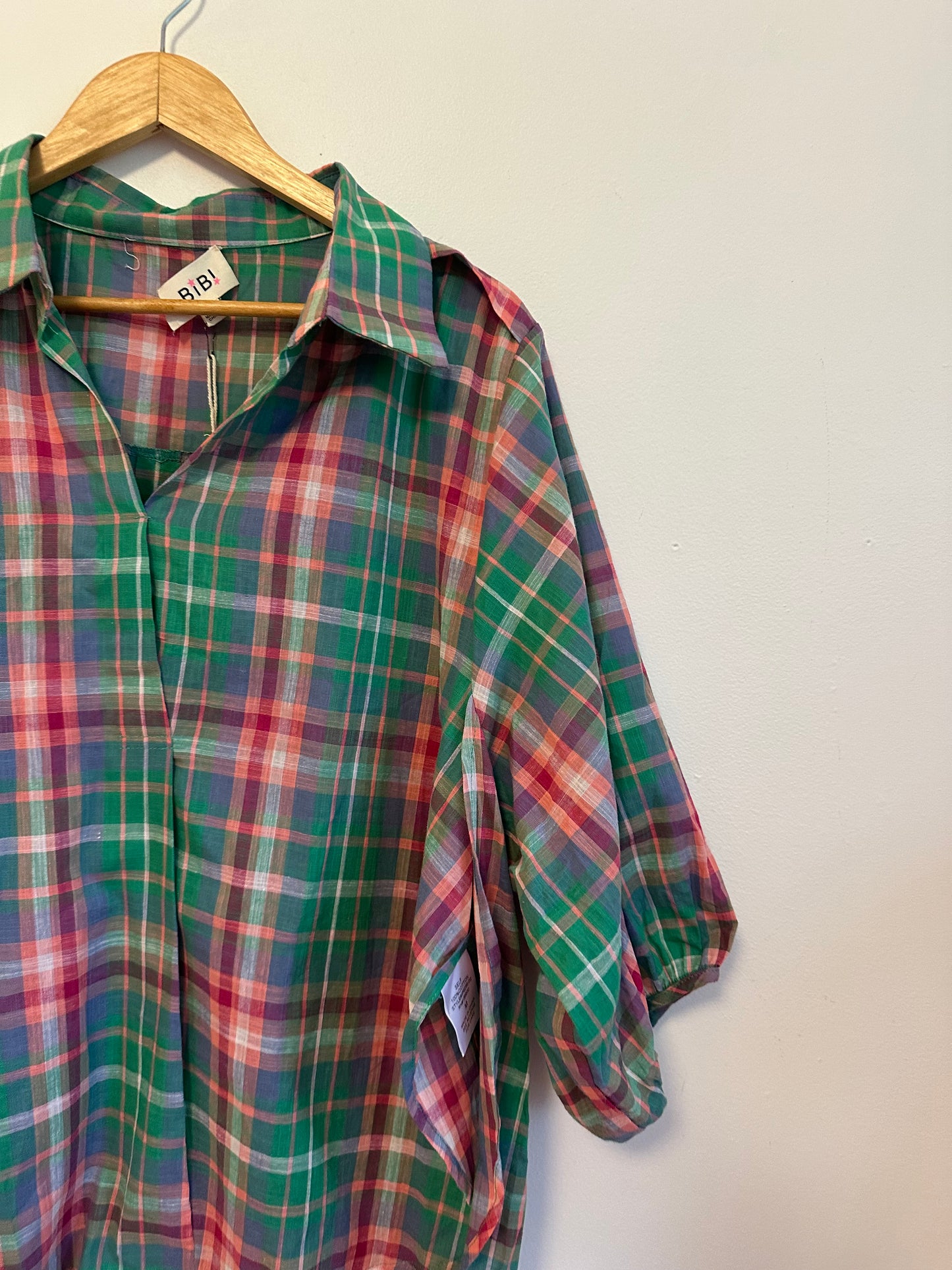 NWT BiBi Plaid V-Neck Oversized Top in Green and Pink  Cotton | Size Medium