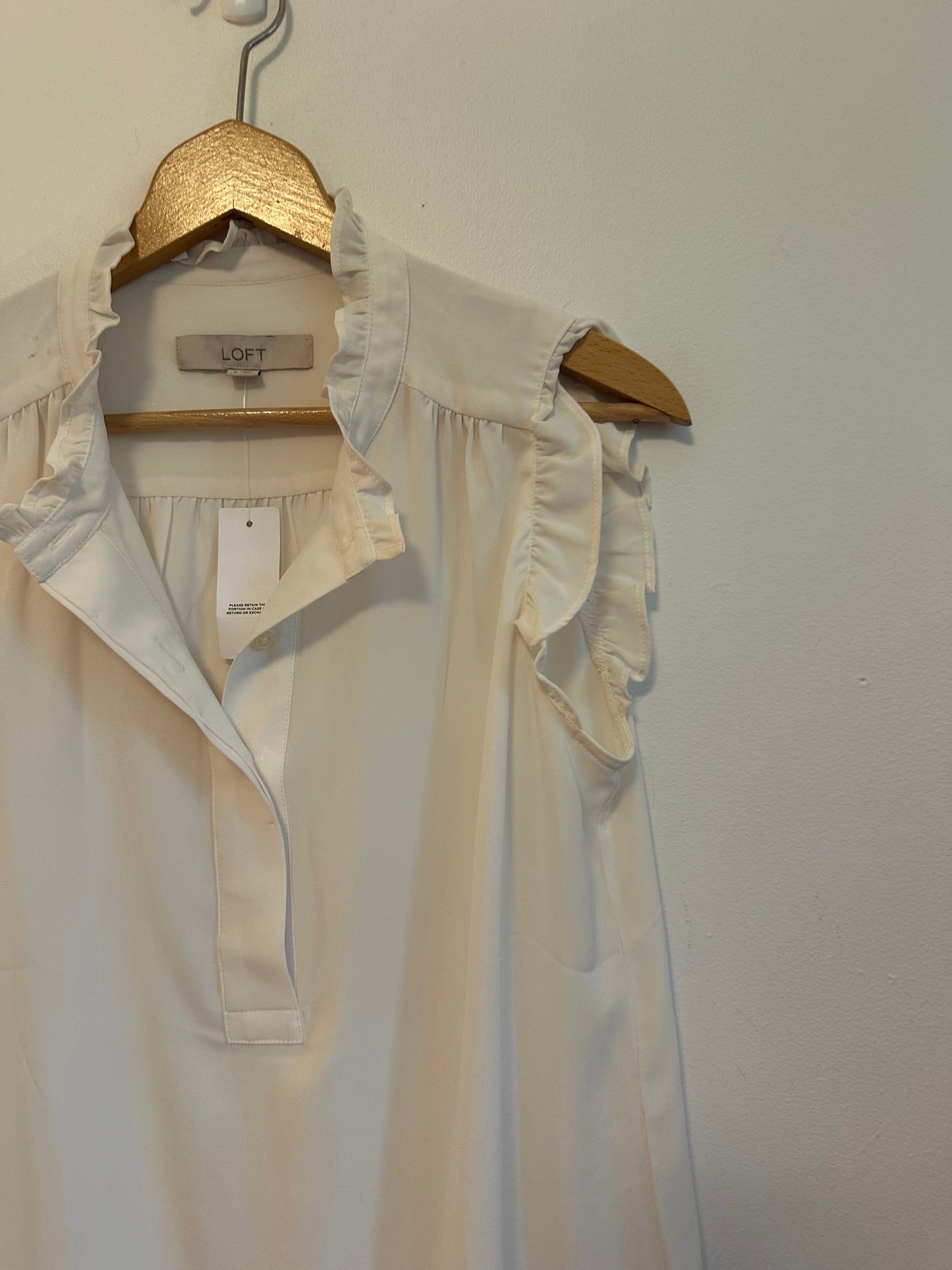 NWT LOFT White Ruffle Neck Sleeveless Blouse | Size Small