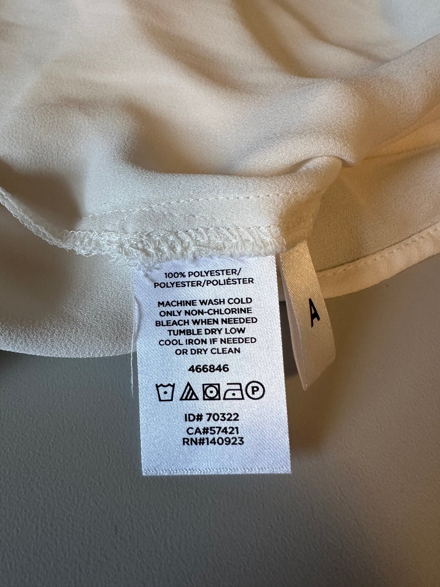 NWT LOFT White Ruffle Neck Sleeveless Blouse | Size Small
