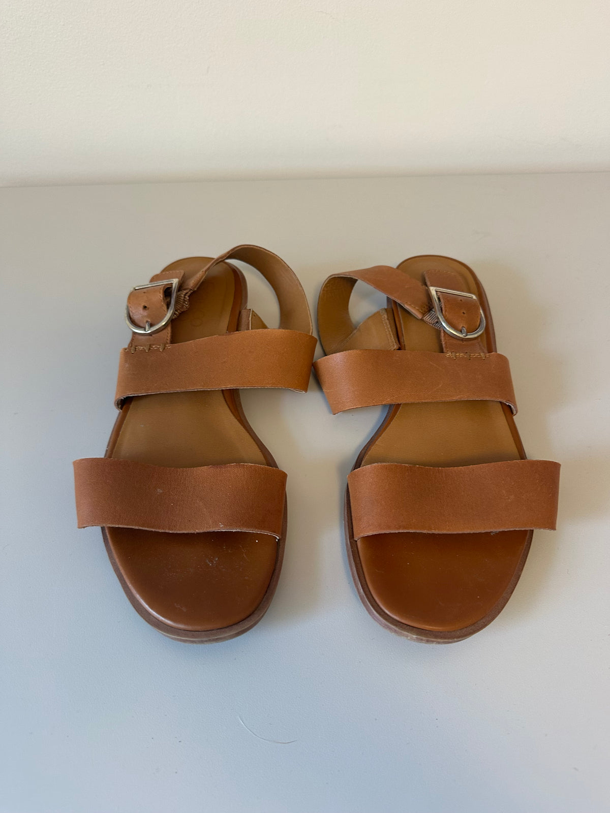 Franco Sarto Maura Cognac Brown Leather Flat Sandals | Size 9