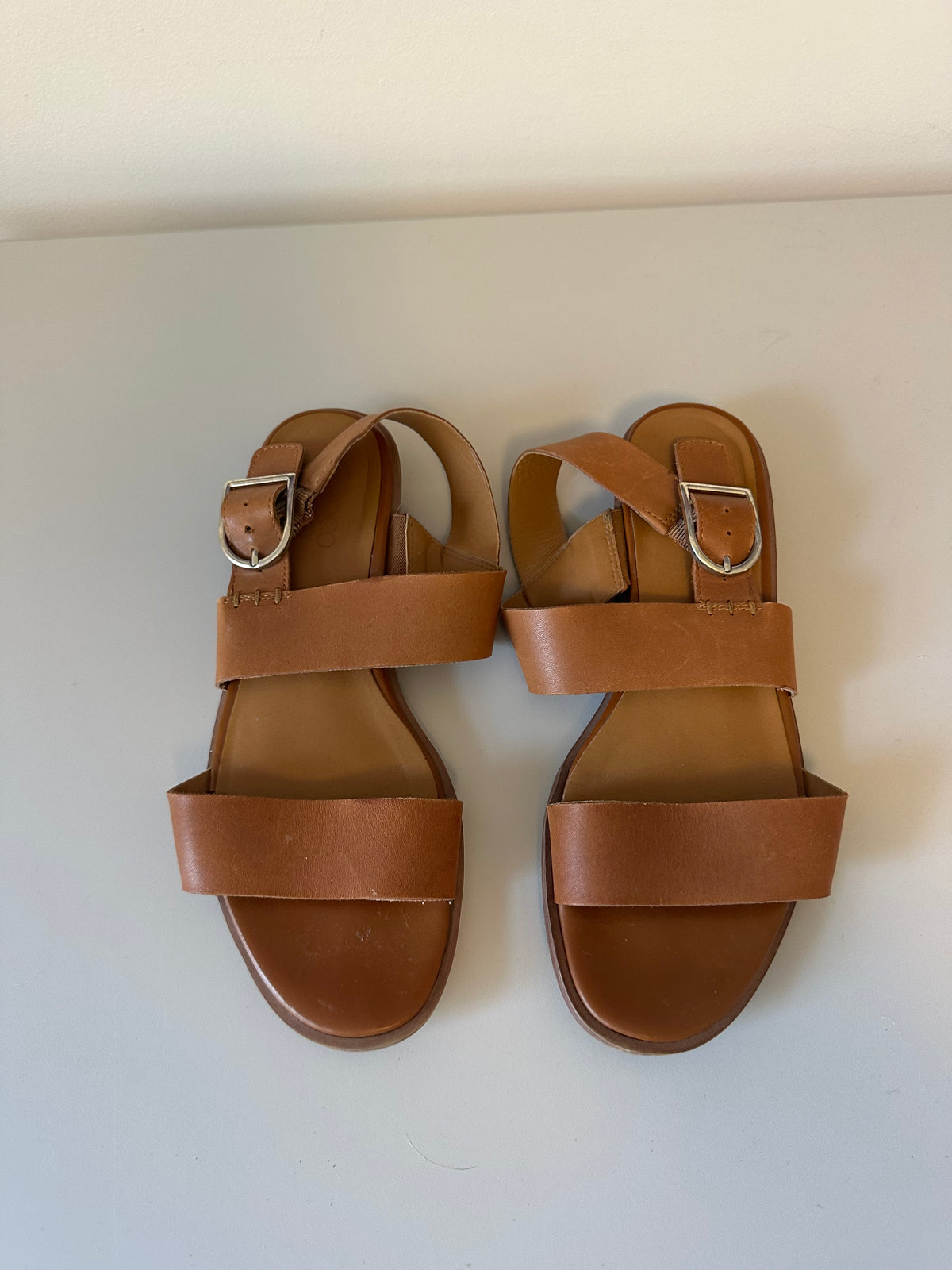 Franco Sarto Maura Cognac Brown Leather Flat Sandals | Size 9
