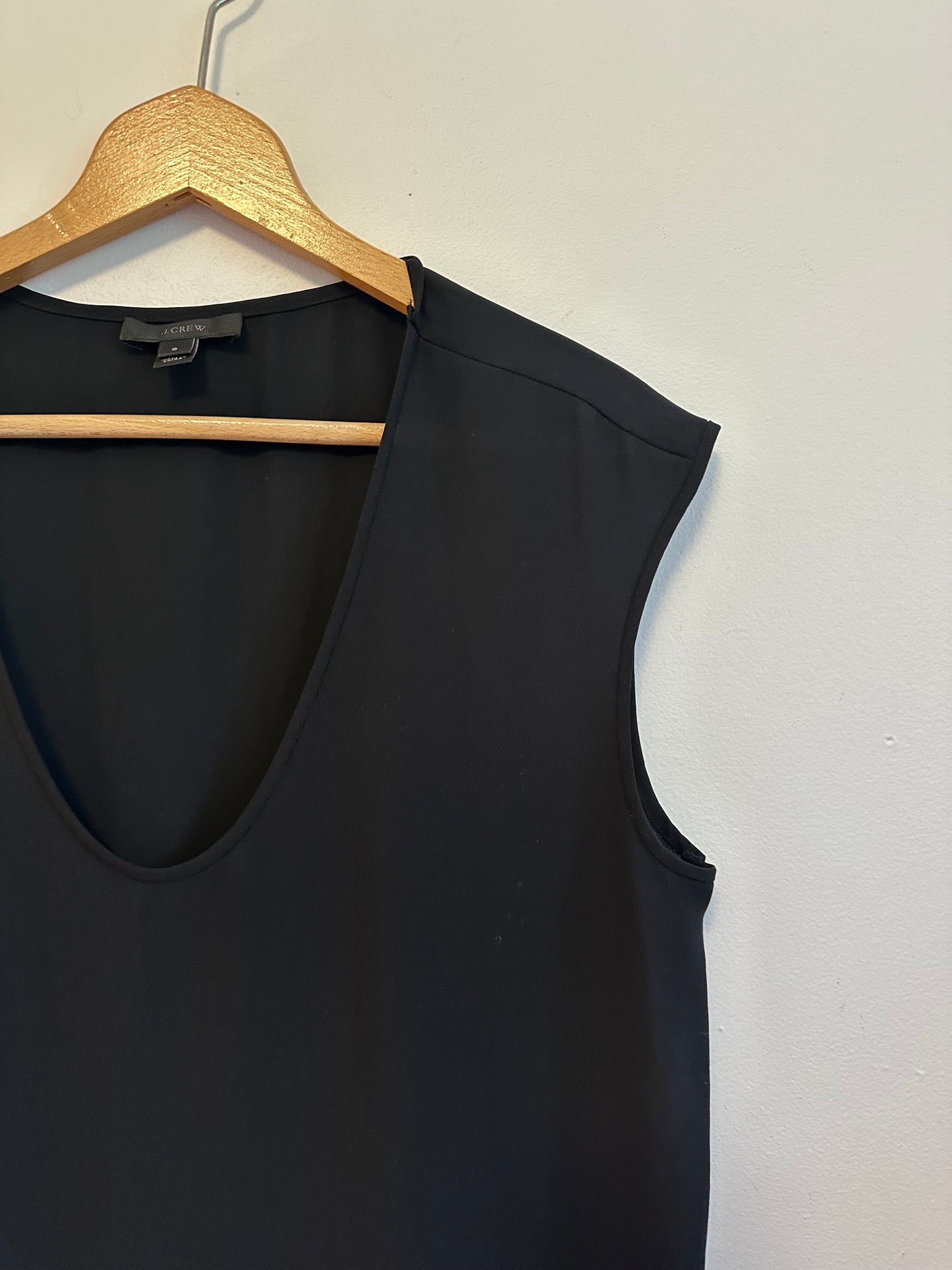 J. Crew Black Sleeveless V-Neck Blouse Cap Sleeve Top | Size 6
