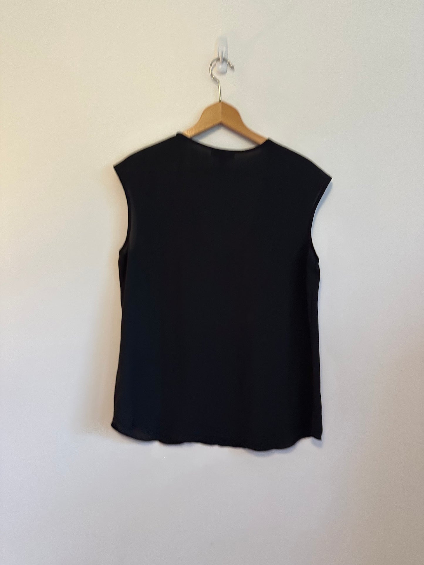 J. Crew Black Sleeveless V-Neck Blouse Cap Sleeve Top | Size 6