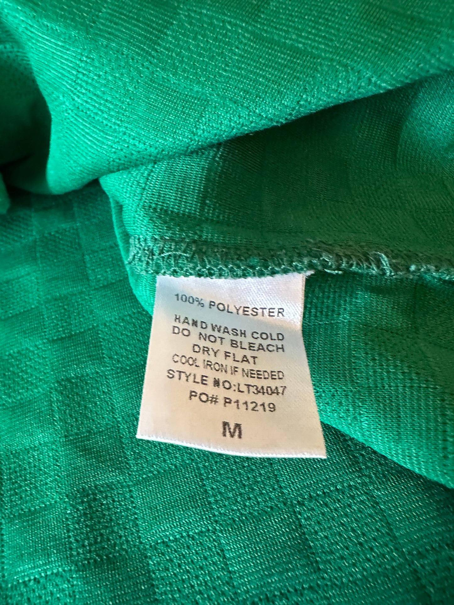 Main Strip Quilted Short Sleeve Snap Mock Neck Pullover Top in Green | Size Medium