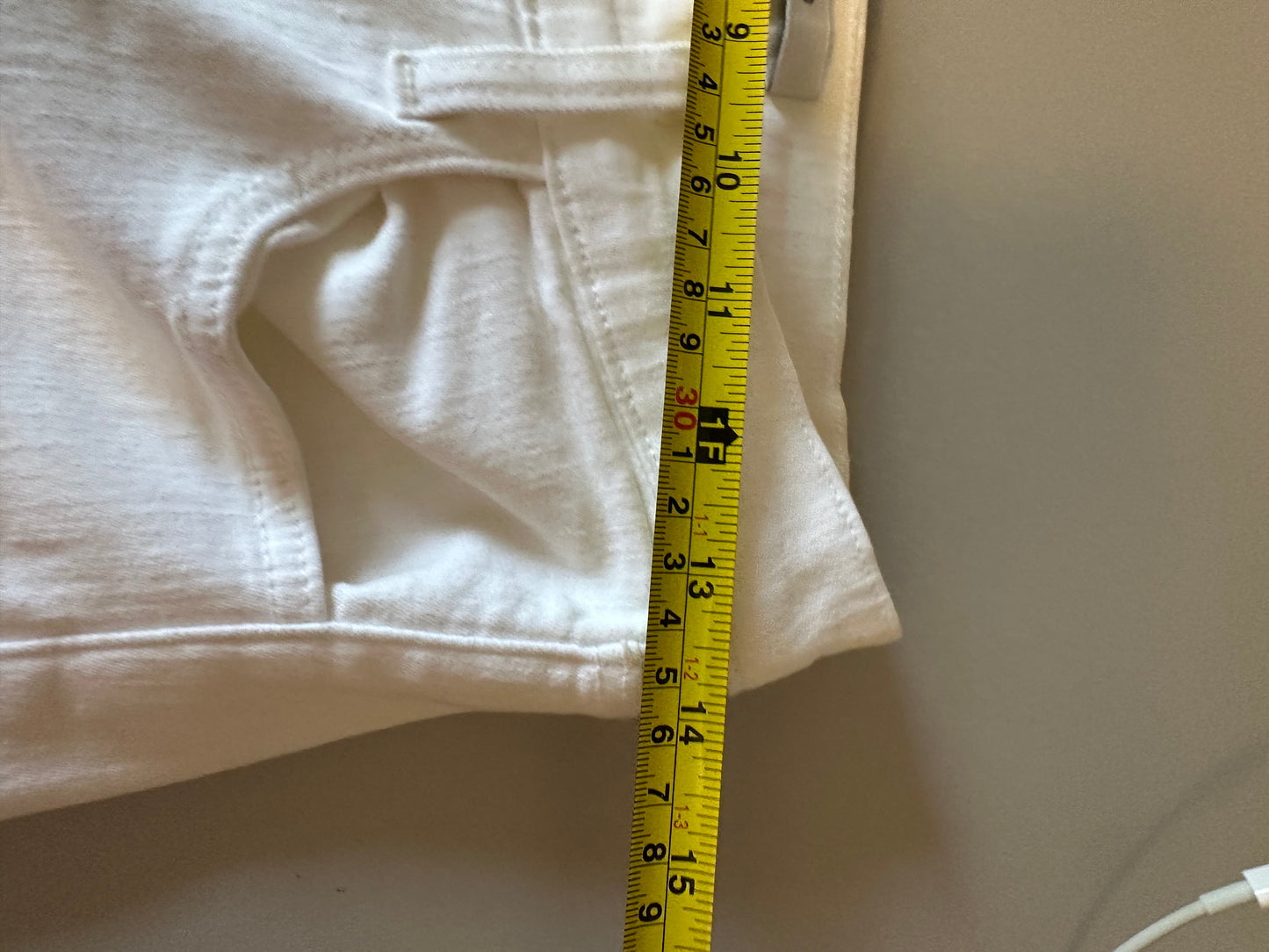 J Brand Alana High Rise Skinny Jeans in White | Size 27