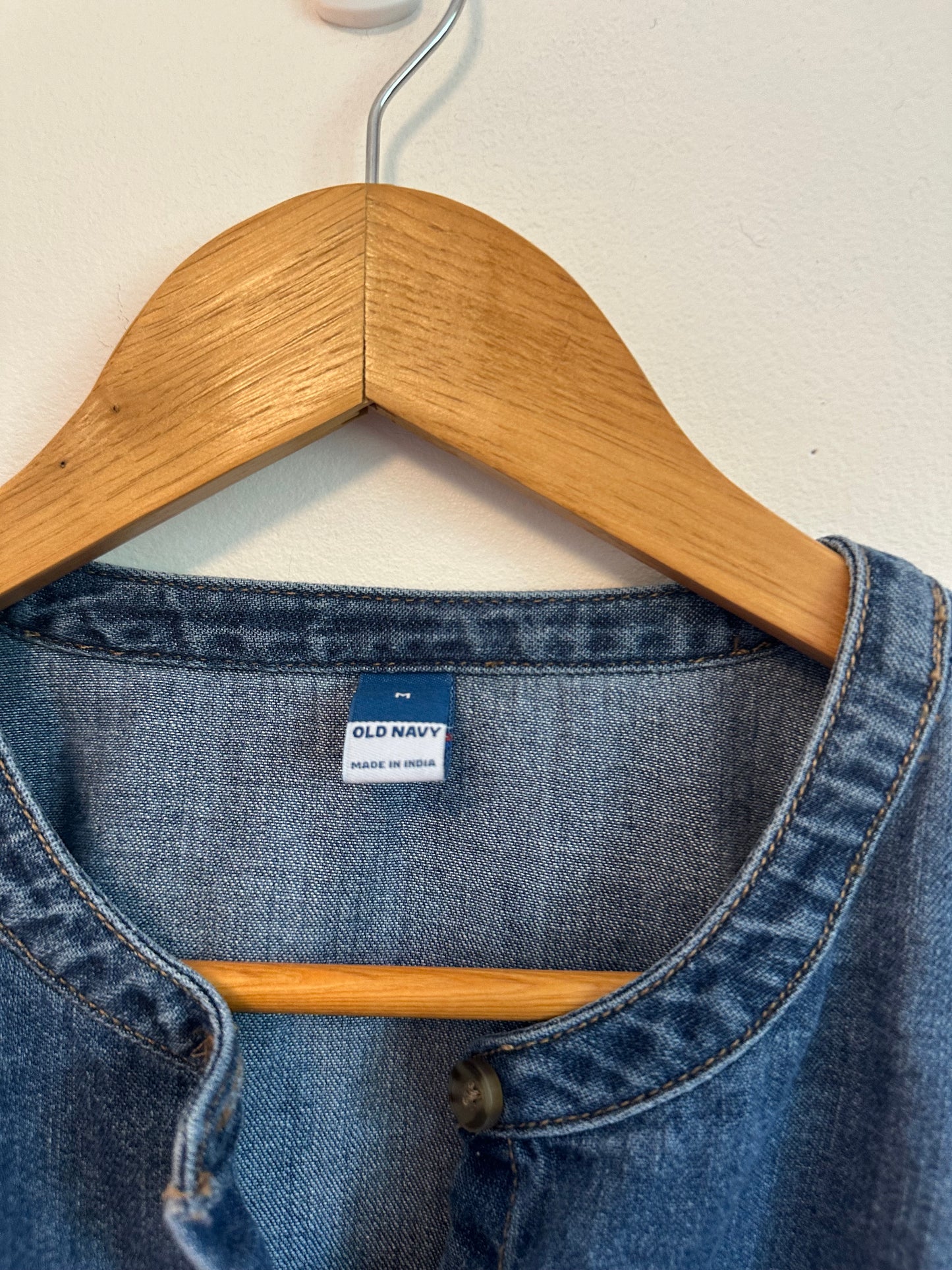 Old Navy Denim Puff Sleeve Button Front Blouse | Size Medium
