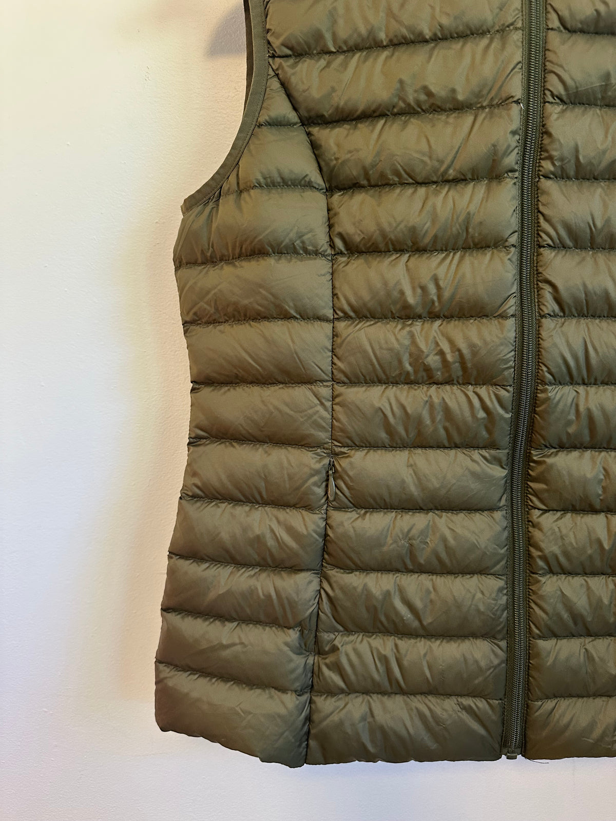 JOTT Just Over The Top Hooded Puffer Vest in Olive Green | Size Small