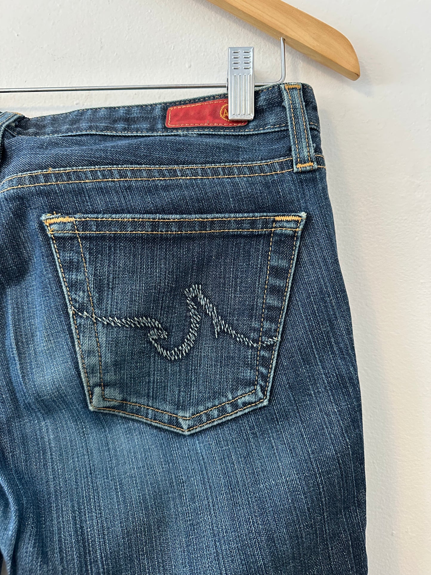 AG The Stilt Low Rise Y2K Straight Leg Low Rise Jeans | Size 28