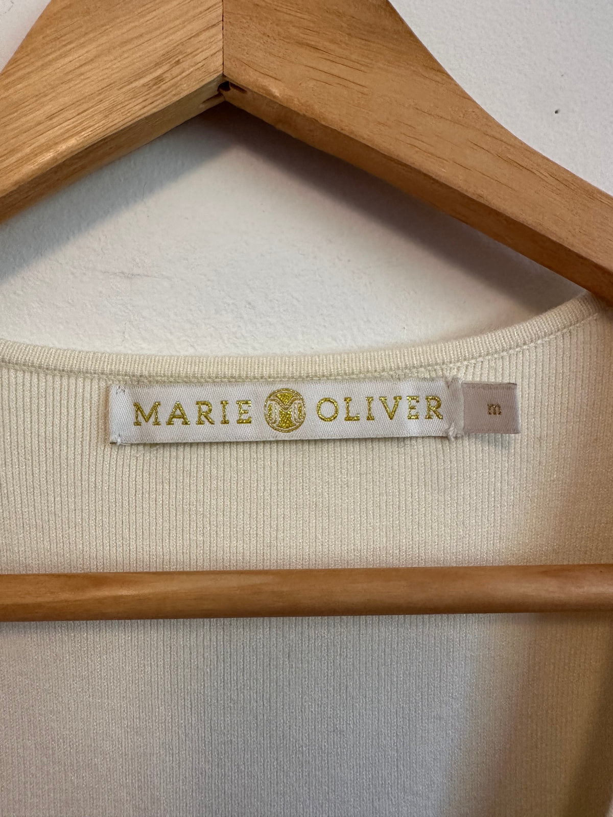 Marie Oliver Cream Mixed Media Ribbed V-Neck Top | Size Medium