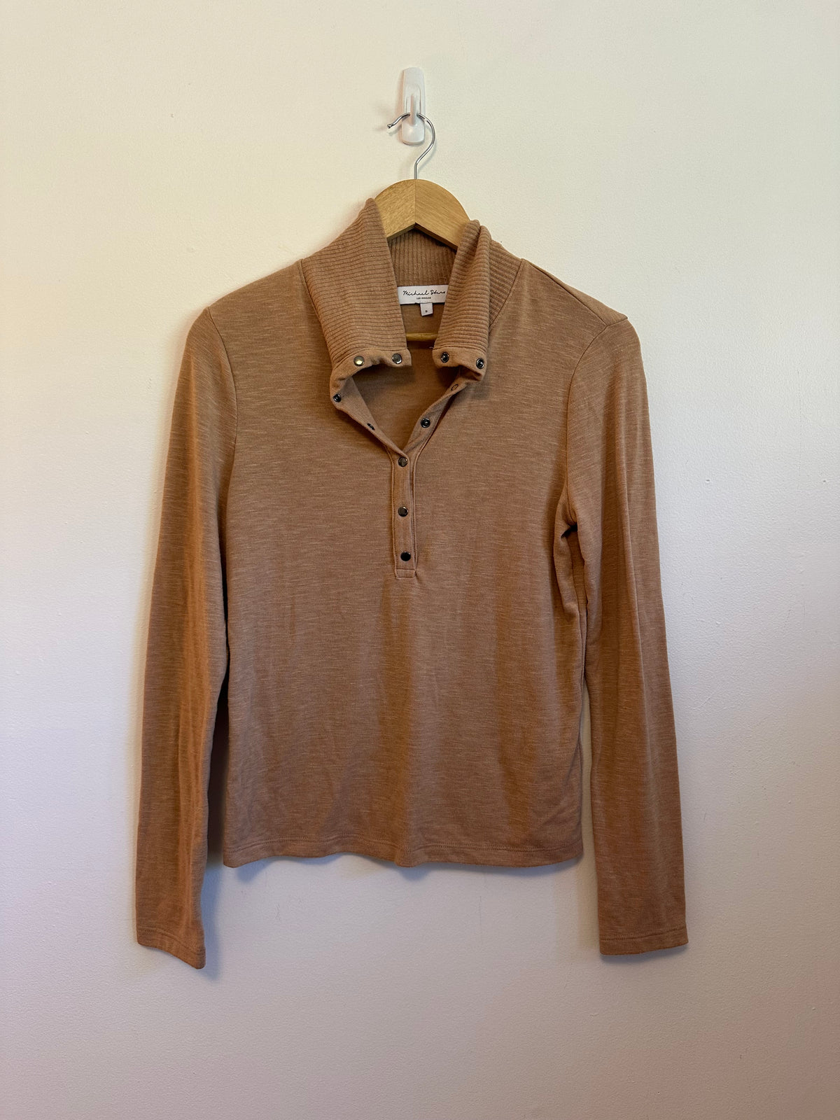 Michael Stars Camel Tan Snap Mock Neck Long Sleeve Slub Top | Size Small