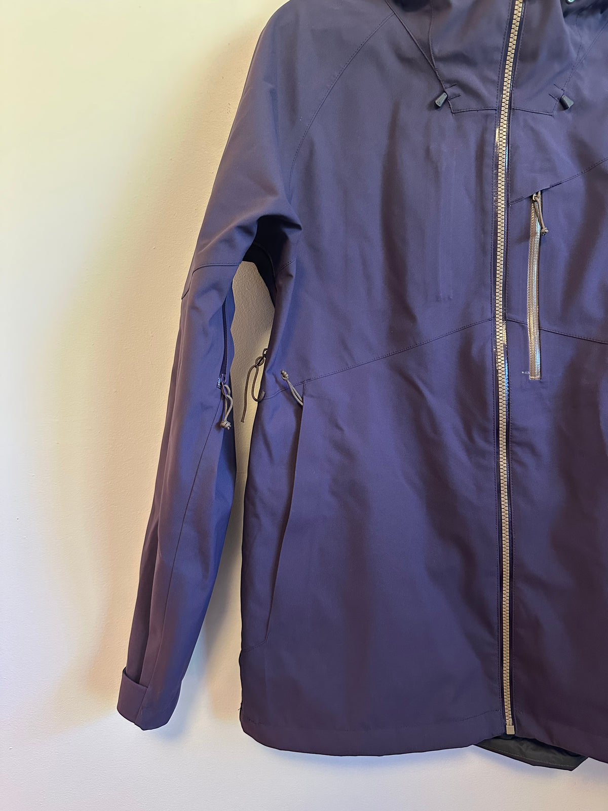 Flylow Vixen 2.1 Purple Ski and Snowboard Hardshell Jacket | Size Large