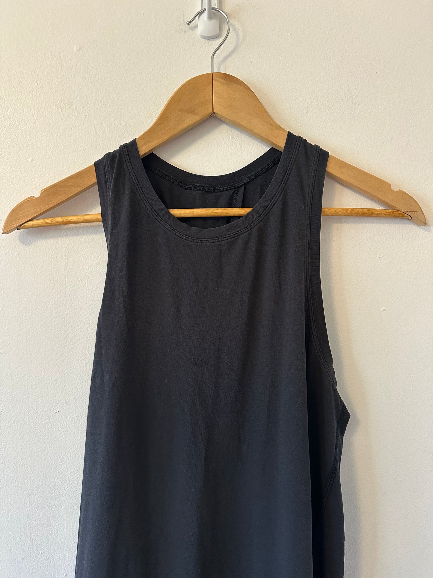 Lululemon Black Open Back Sleeveless Tank Top | Size Small