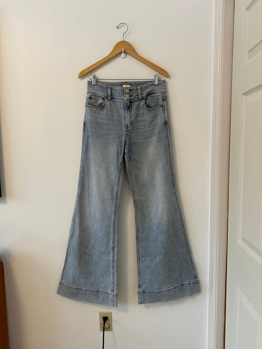 Alice + Olivia Ultra Wide Leg High Waist Double Button Jeans | Size 29