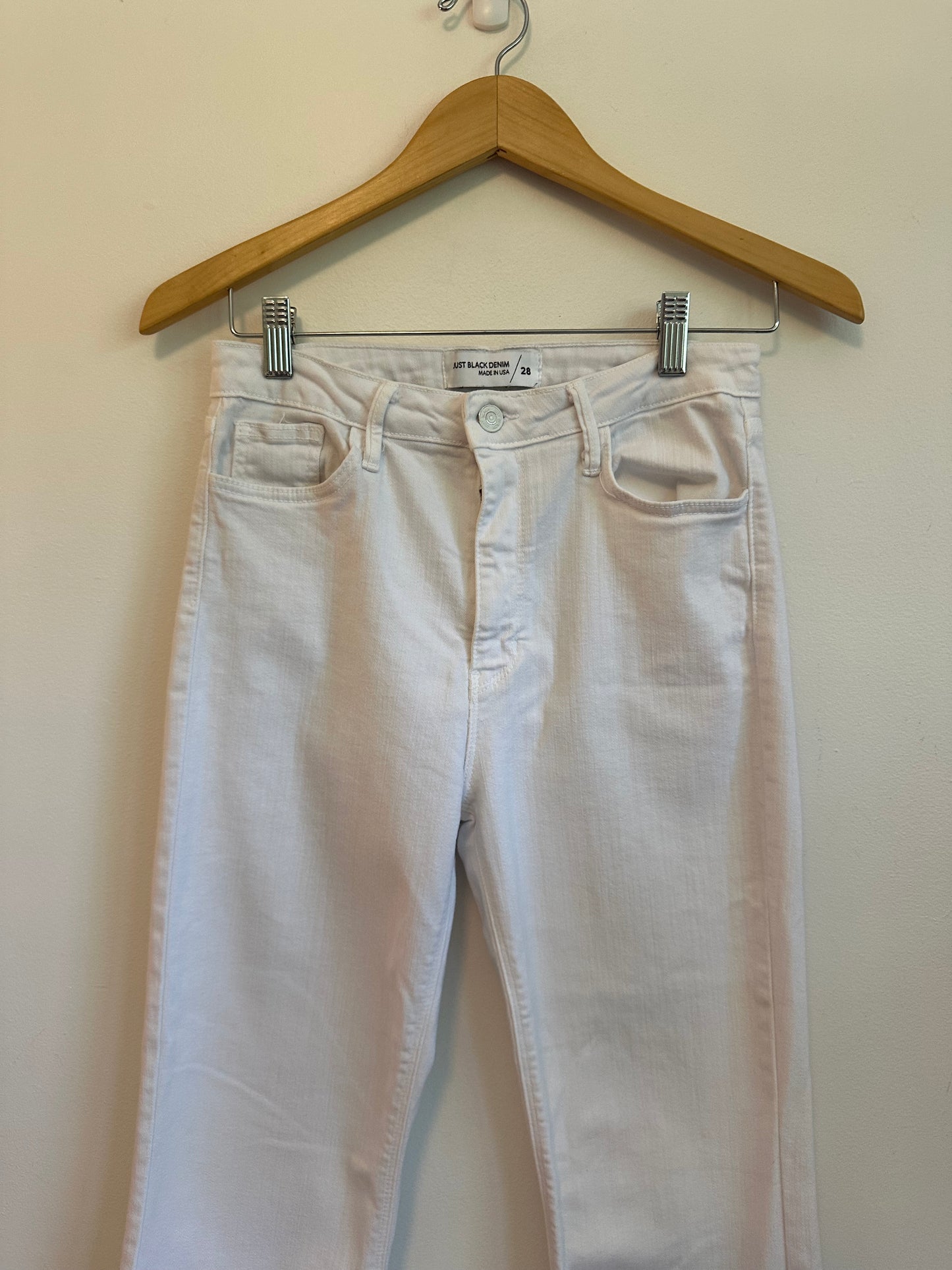 Just Black Denim White High Rise Cropped Flare Raw Hem Jeans | Size 28