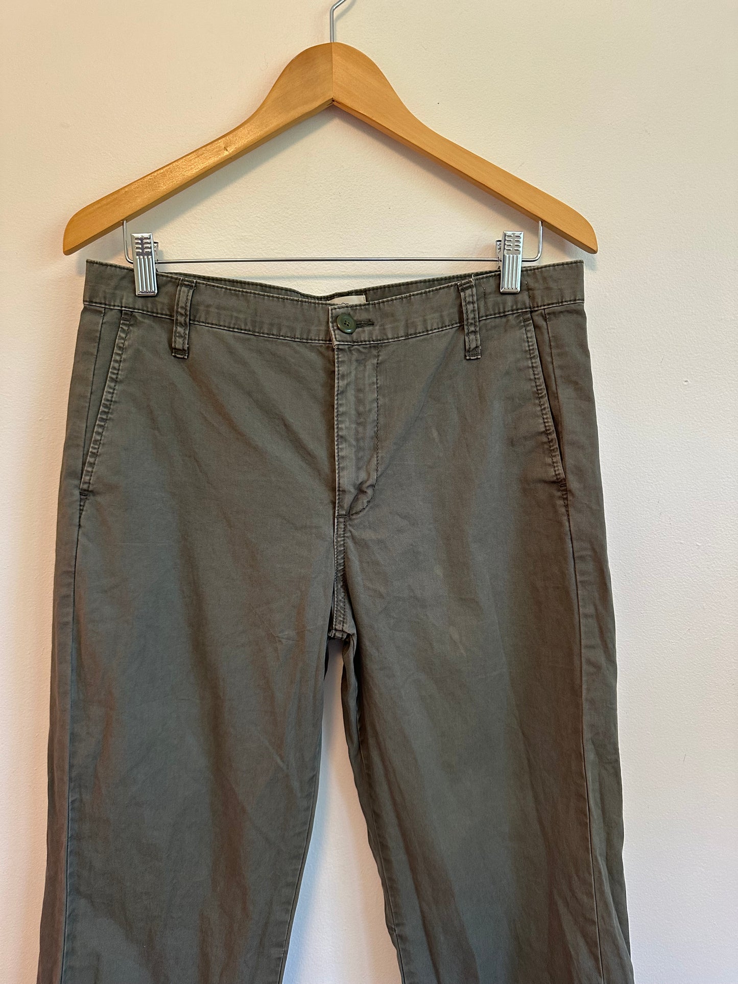 J. Crew Slouchy Boyfriend Chino Pants in Olive Green | Size 28