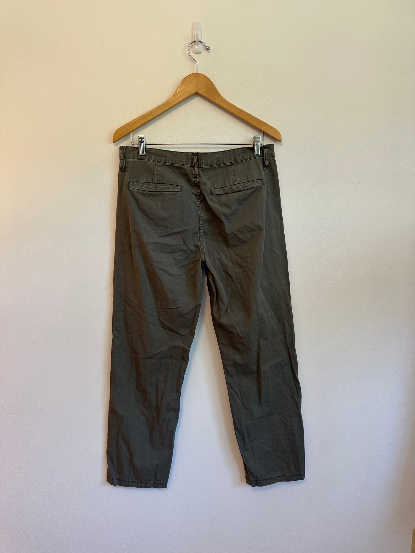 J. Crew Slouchy Boyfriend Chino Pants in Olive Green | Size 28