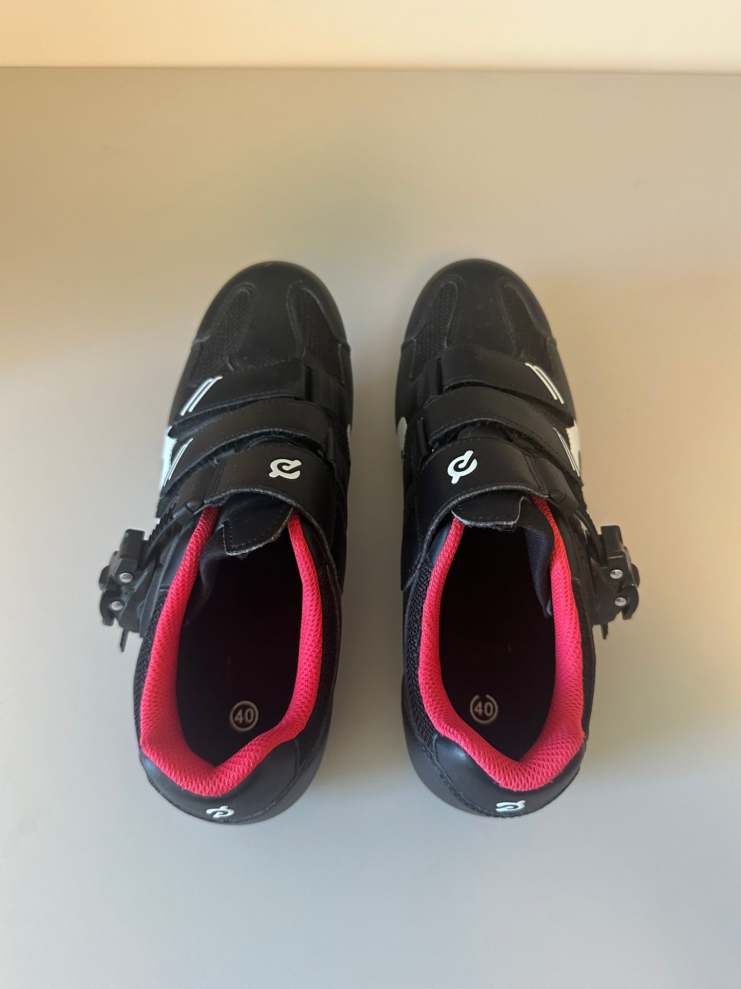 New Peloton Cycling Shoes in Black, White, and Red | Size 40