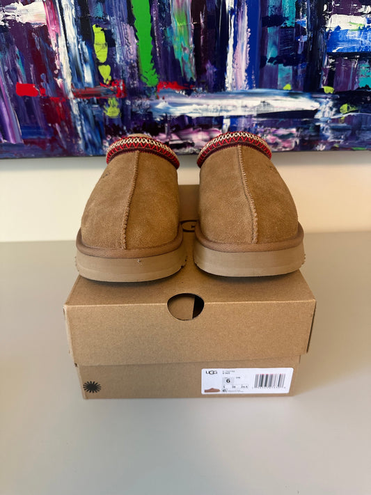 New in Box UGG Tazz Chestnut Suede Slippers | Size 6