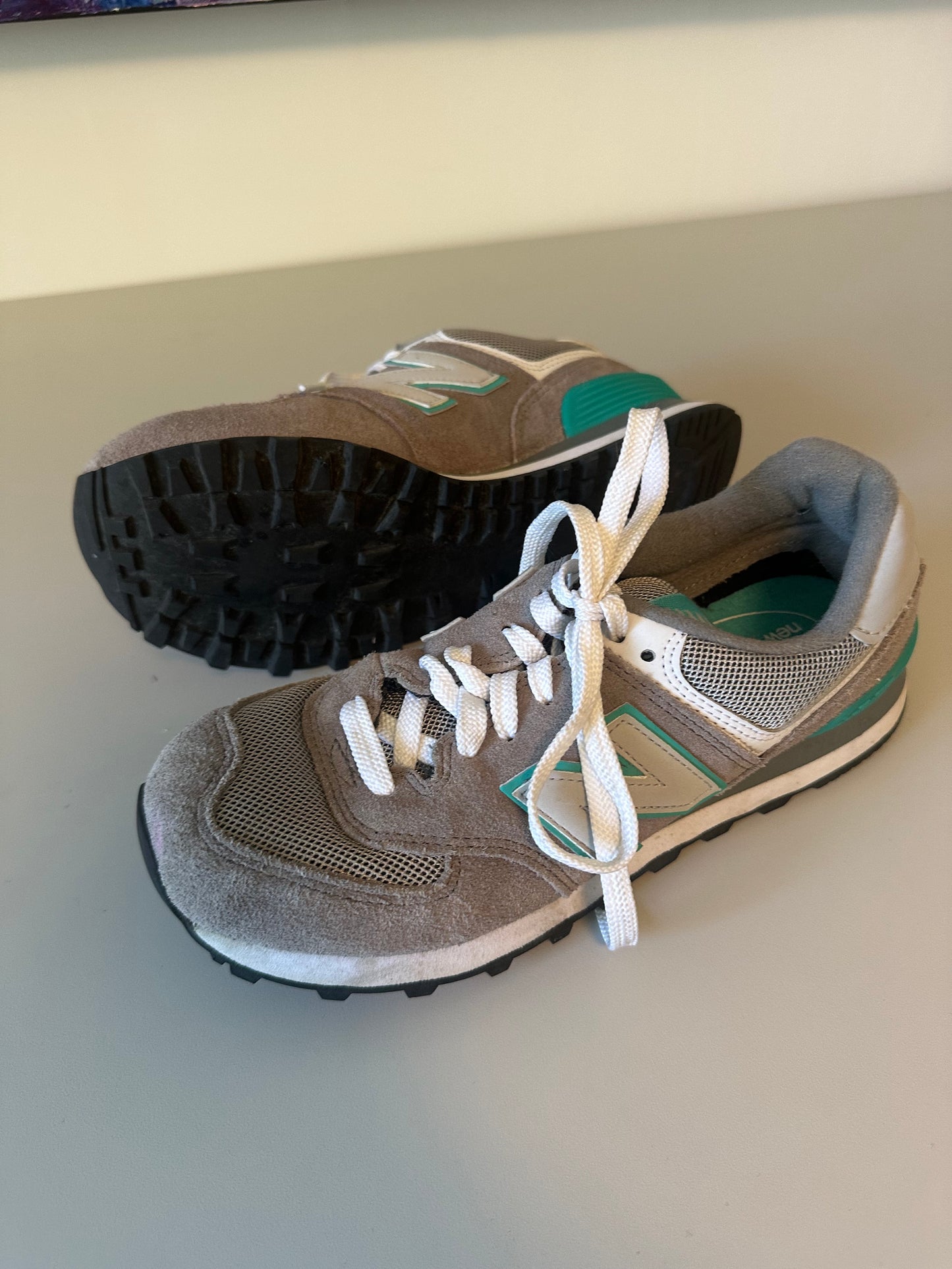 New Balance 574 Grey and Teal Suede Mesh Sneakers | Size 7.5