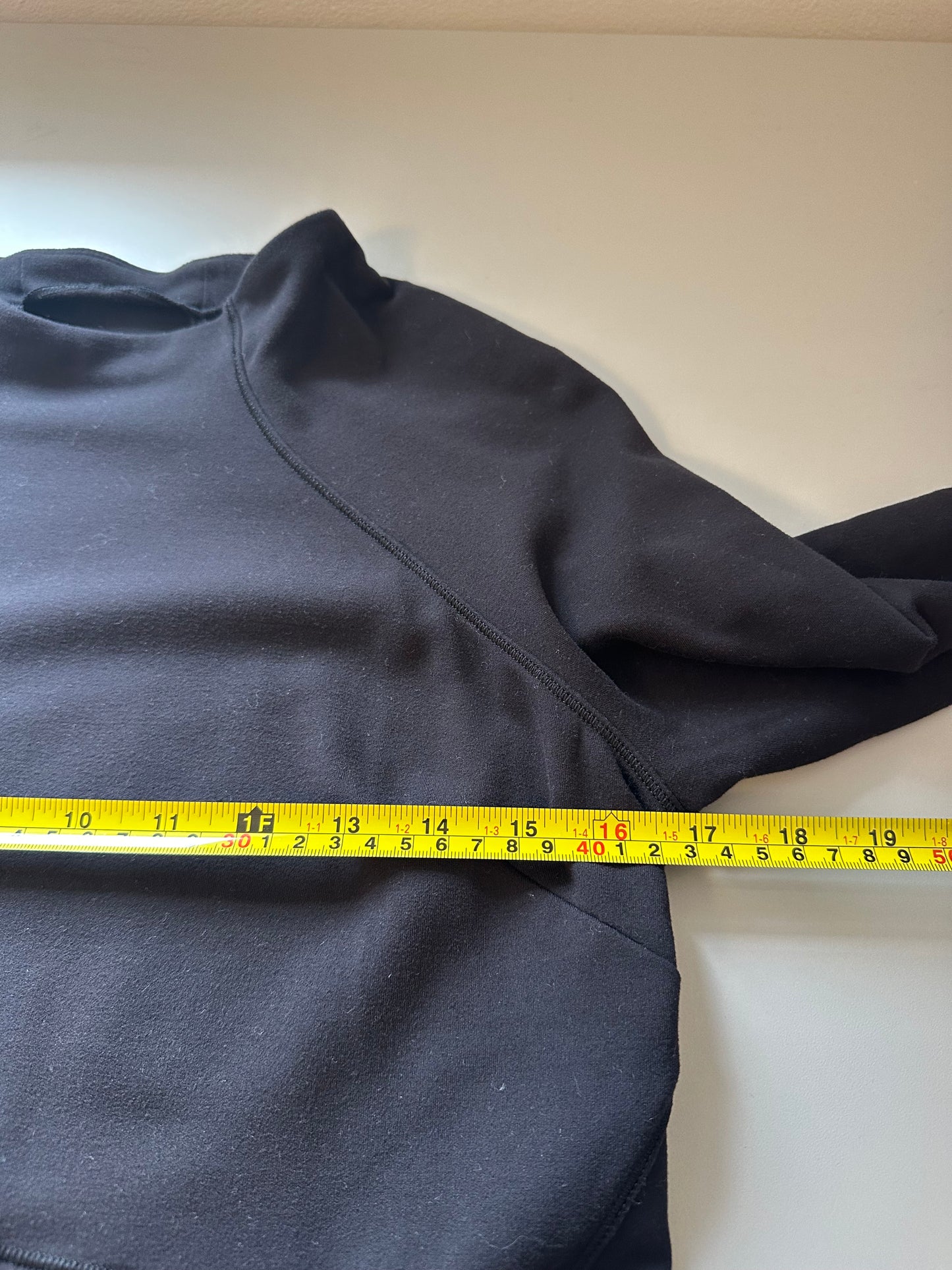 Lululemon Black Hill and Valley Mock Neck Long Sleeve Shirt | Size 6