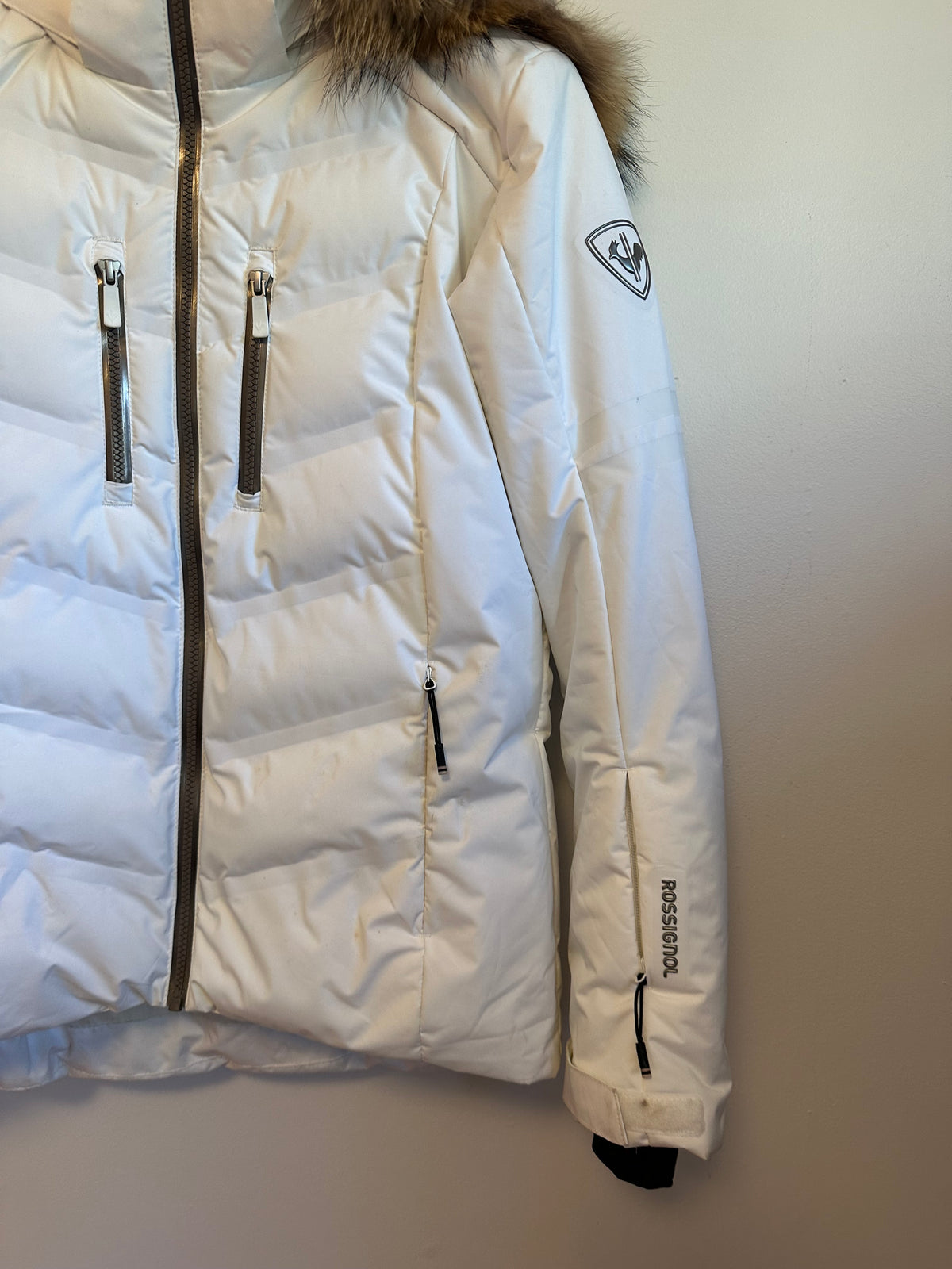 Rossignol Piste White Puffer Ski Jacket with Faux Fur Hood | Size M/L