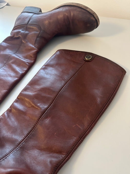Frye Jayden Button Redwood Brown Leather Knee High Tall Riding Boots | Size 7