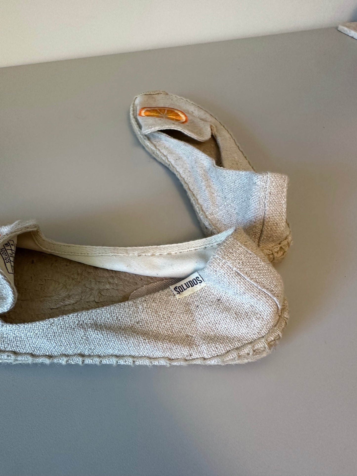Soludos Oranges Espadrille Flats in Beige Citrus| Size 8