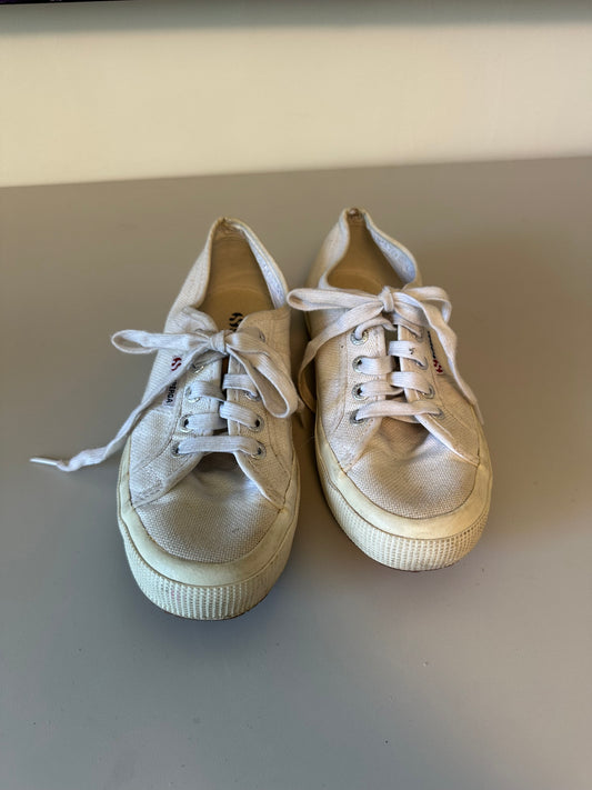 Superga 2750 Classic White Canvas Low Top Sneakers | Size 37.5