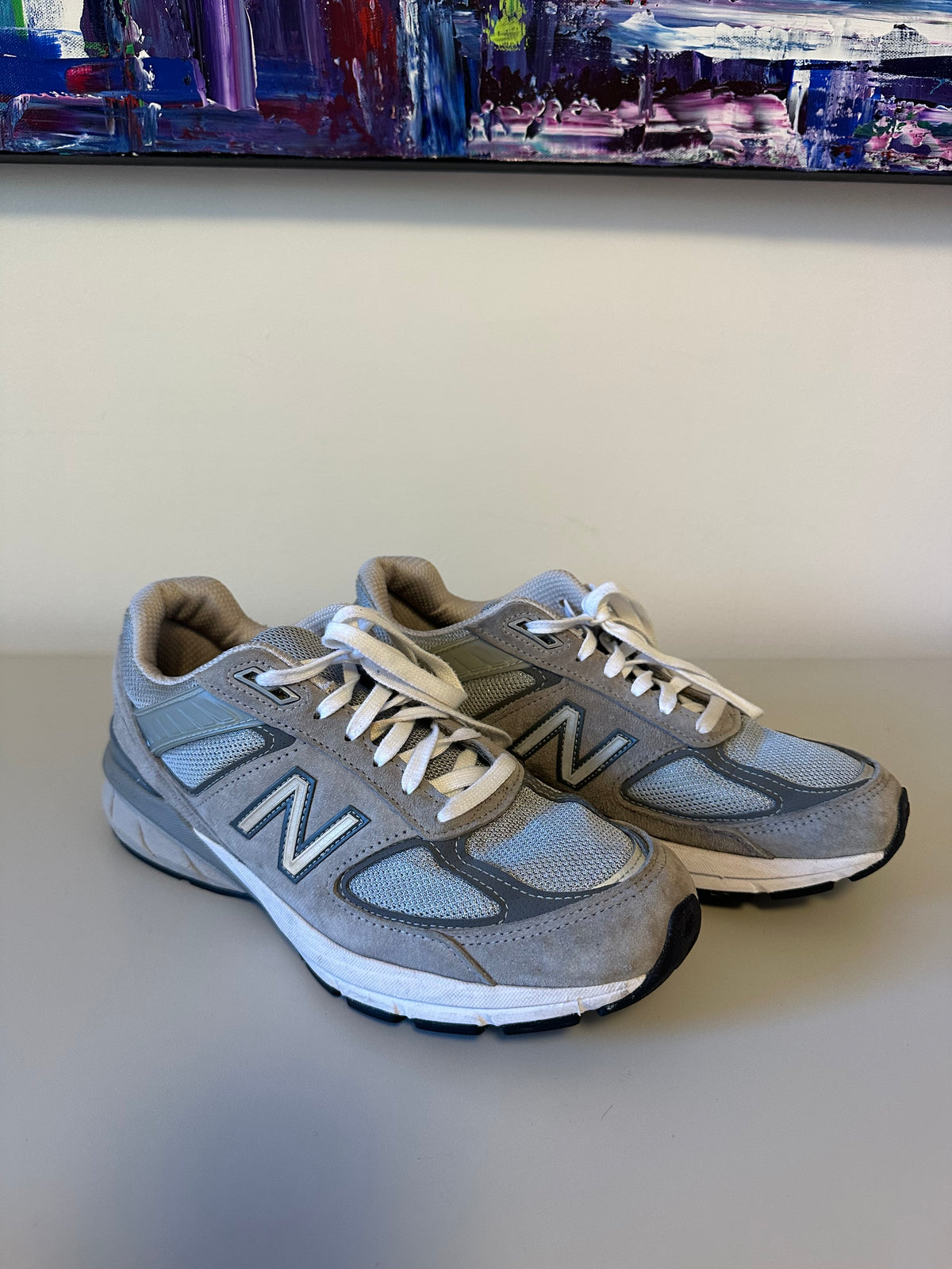 New Balance 990v5 Classic Sneakers in Grey Suede Mesh | Size 9.5
