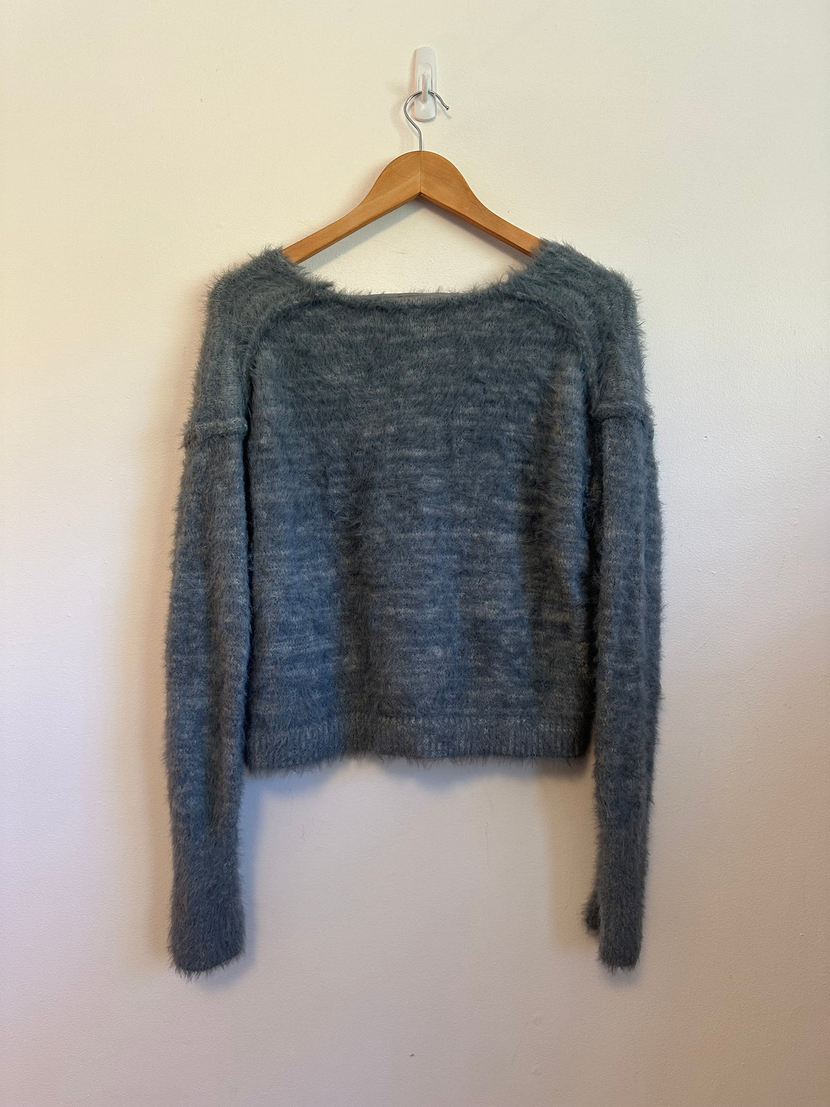 Free People Fuzzy Eyelash Knit V-Neck Sweater | Size XS