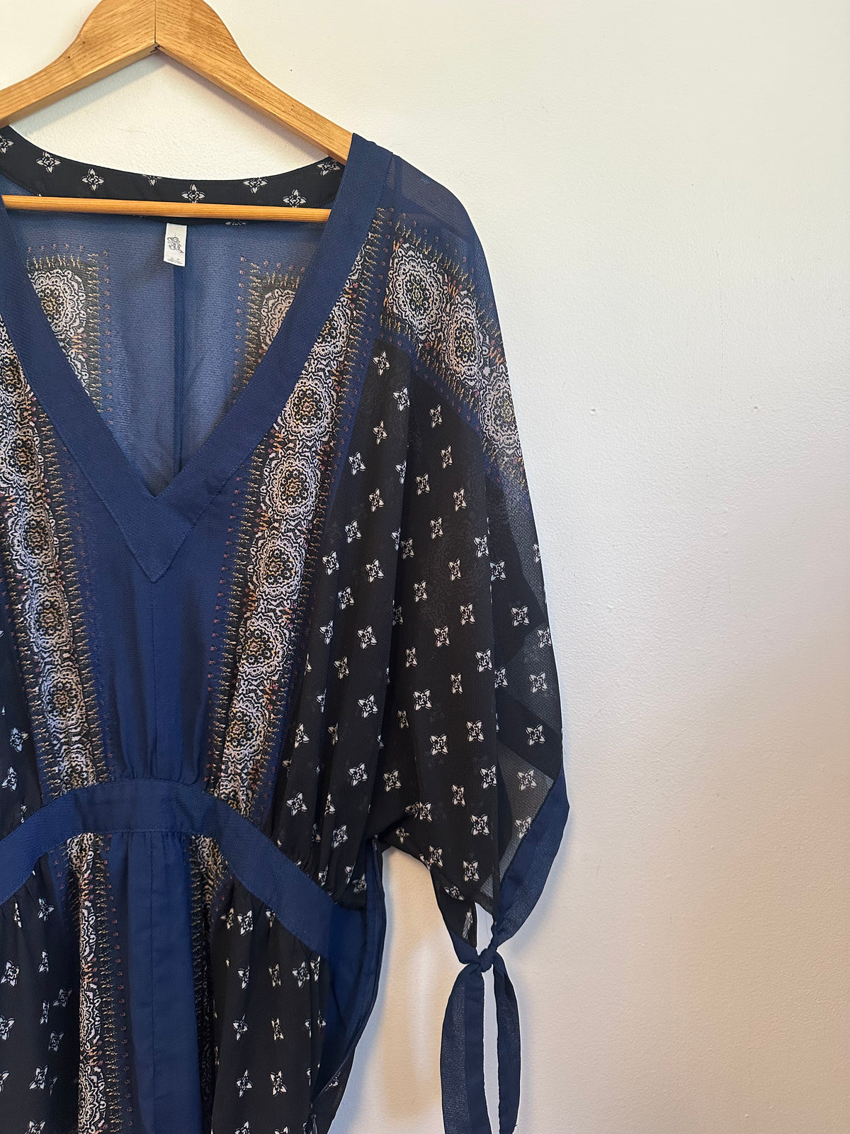 Free People Blue and Black Boho V-Neck Kimono Sleeve Mini Dress | Size Small