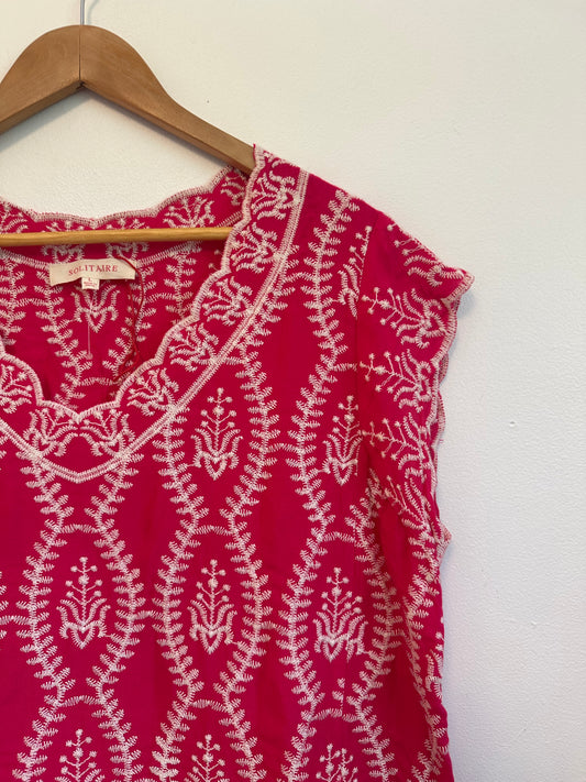 Solitaire Pink Embroidered V-Neck Scalloped Hem Blouse | Size Large