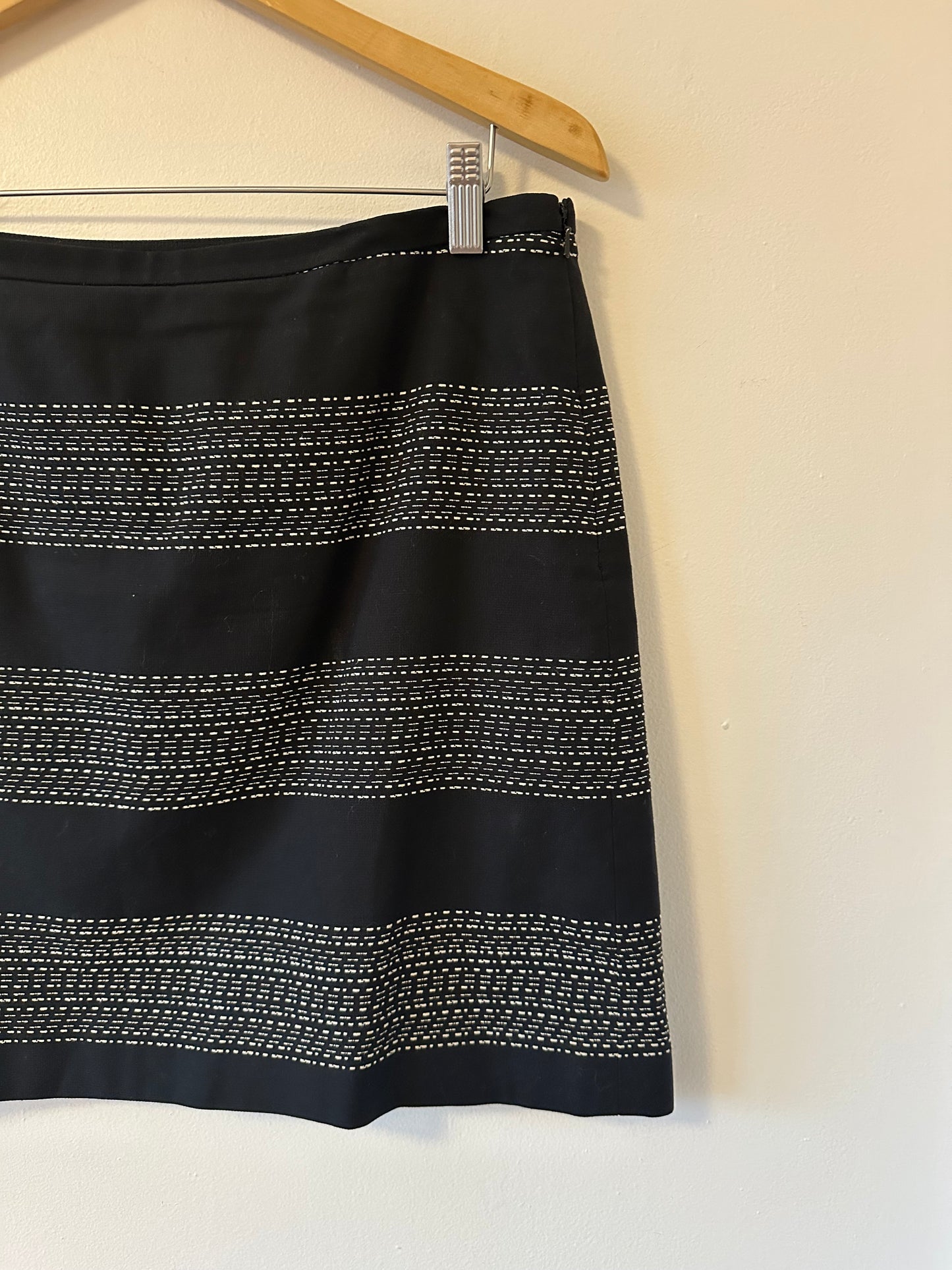 LOFT Cotton Embroidered Black and White Mini Skirt | Size 8