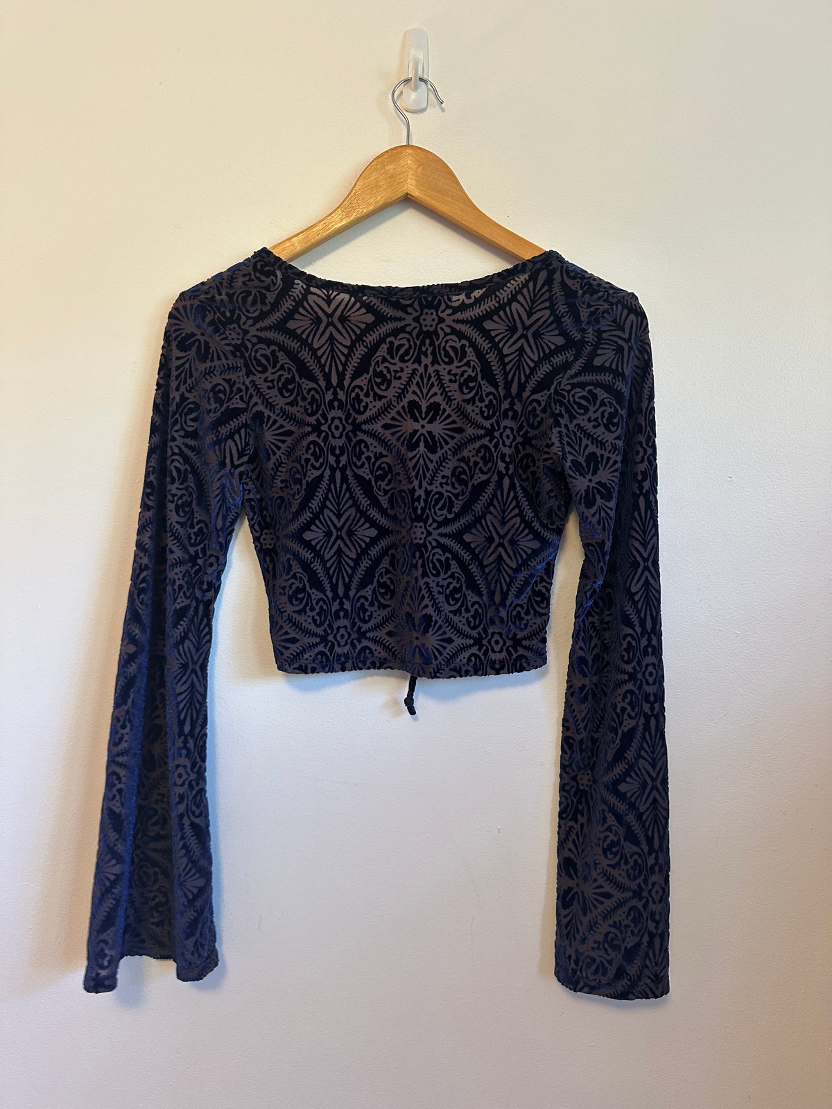Warrior Within Designs Blue Burnout Velvet Crop Top | Size Medium