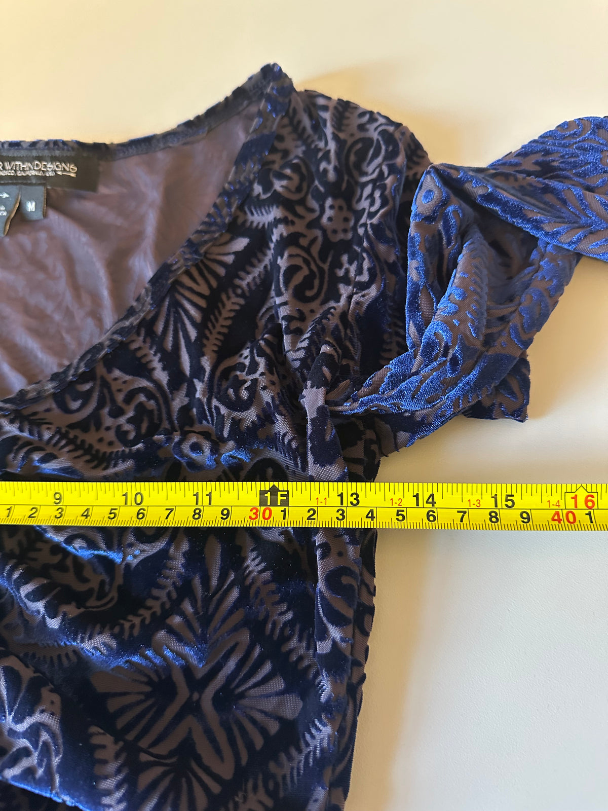 Warrior Within Designs Blue Burnout Velvet Crop Top | Size Medium