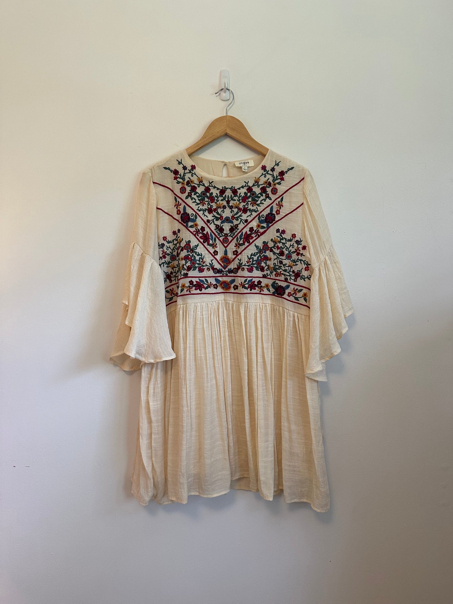 Umgee Cream Embroidered Boho Babydoll Mini Dress | Size Large