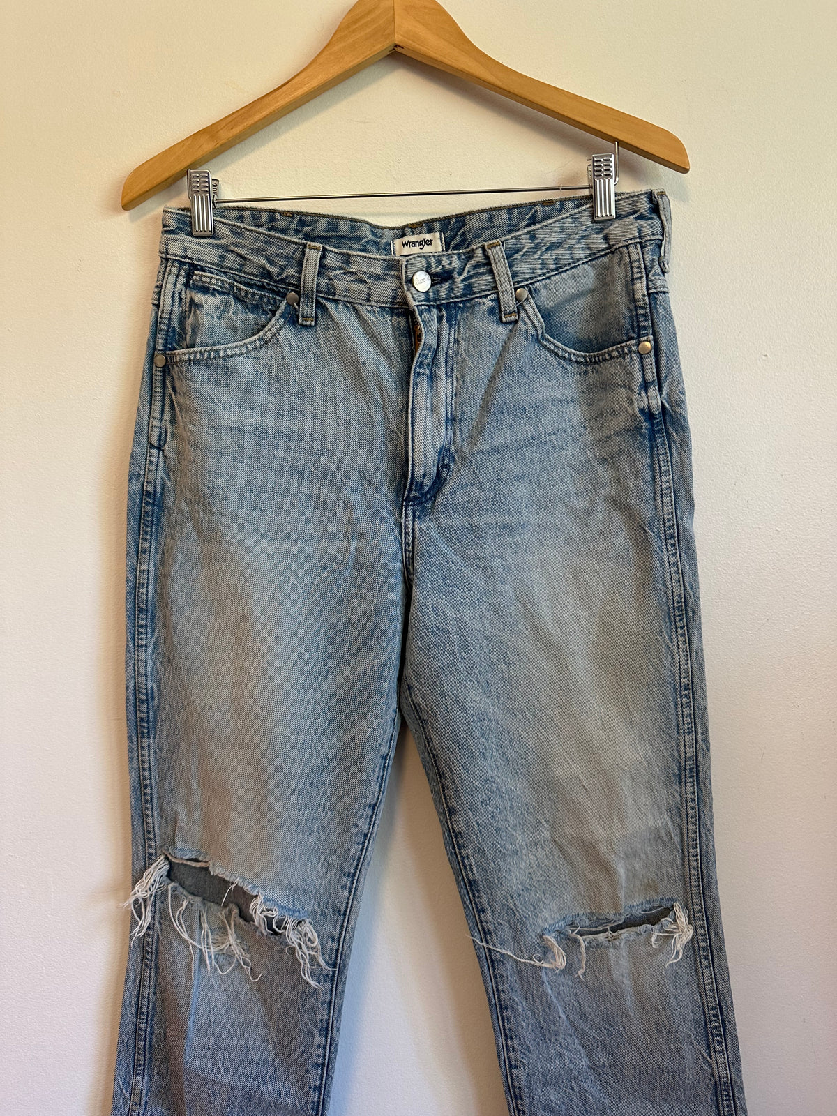 Wrangler Wild West High Rise Straight Leg Distressed Jeans | Size 28