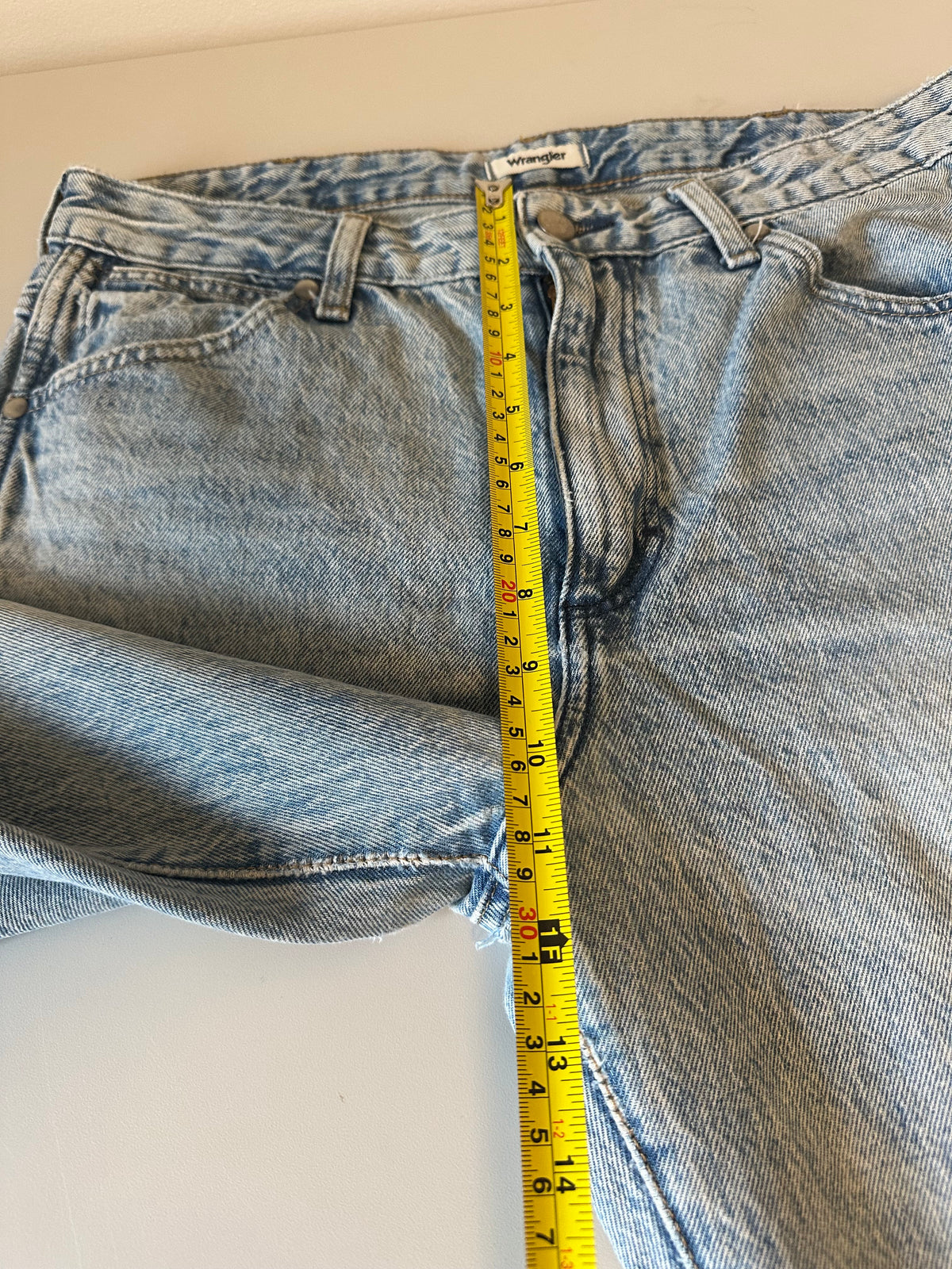 Wrangler Wild West High Rise Straight Leg Distressed Jeans | Size 28