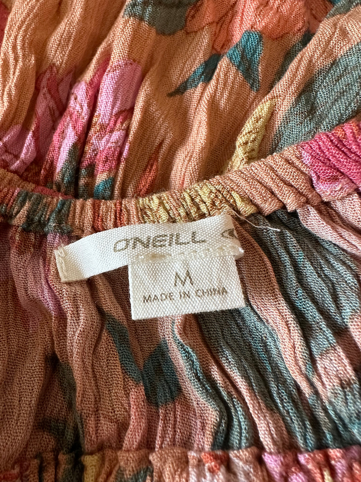 O'Neill Floral Tiered Midi Dress in Coral Pink | Size Medium
