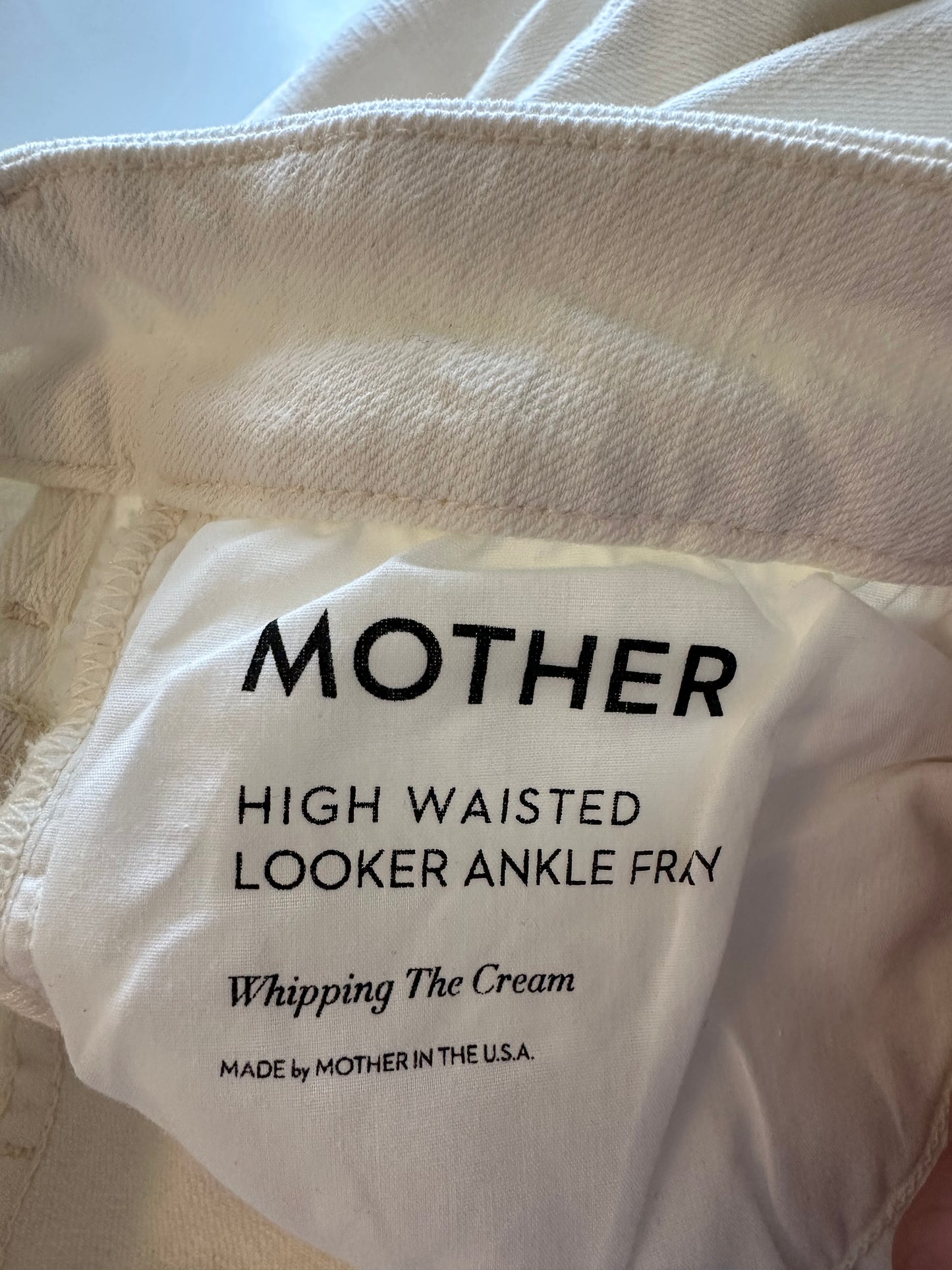 Mother Denim High Waisted Looker Ankle Fray in Whipping the Cream | Size 29