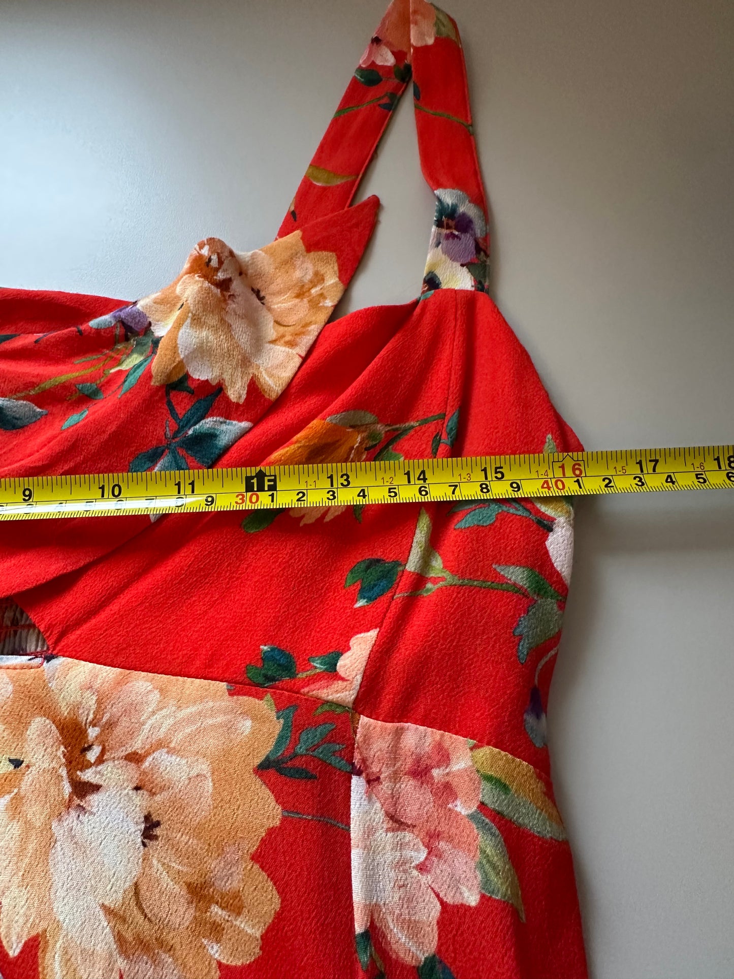 Yumi Kim Red Floral Tie Front Midi Dress | Size Medium
