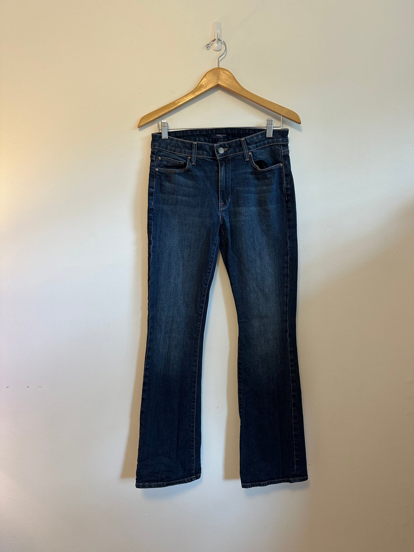 Fidelity Denim Belladona Bootcut Jeans in Dark Wash Blue | Size 28