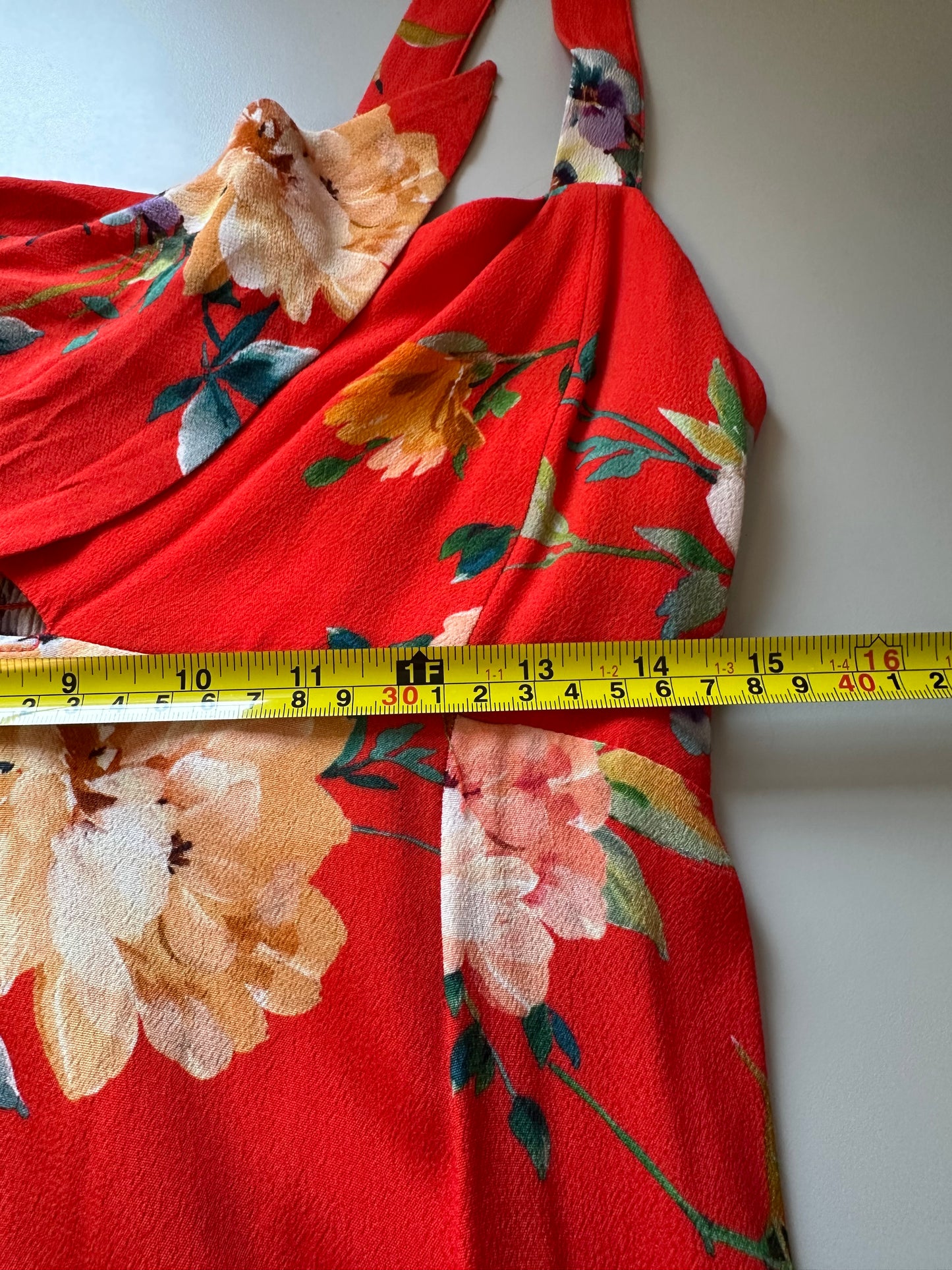 Yumi Kim Red Floral Tie Front Midi Dress | Size Medium